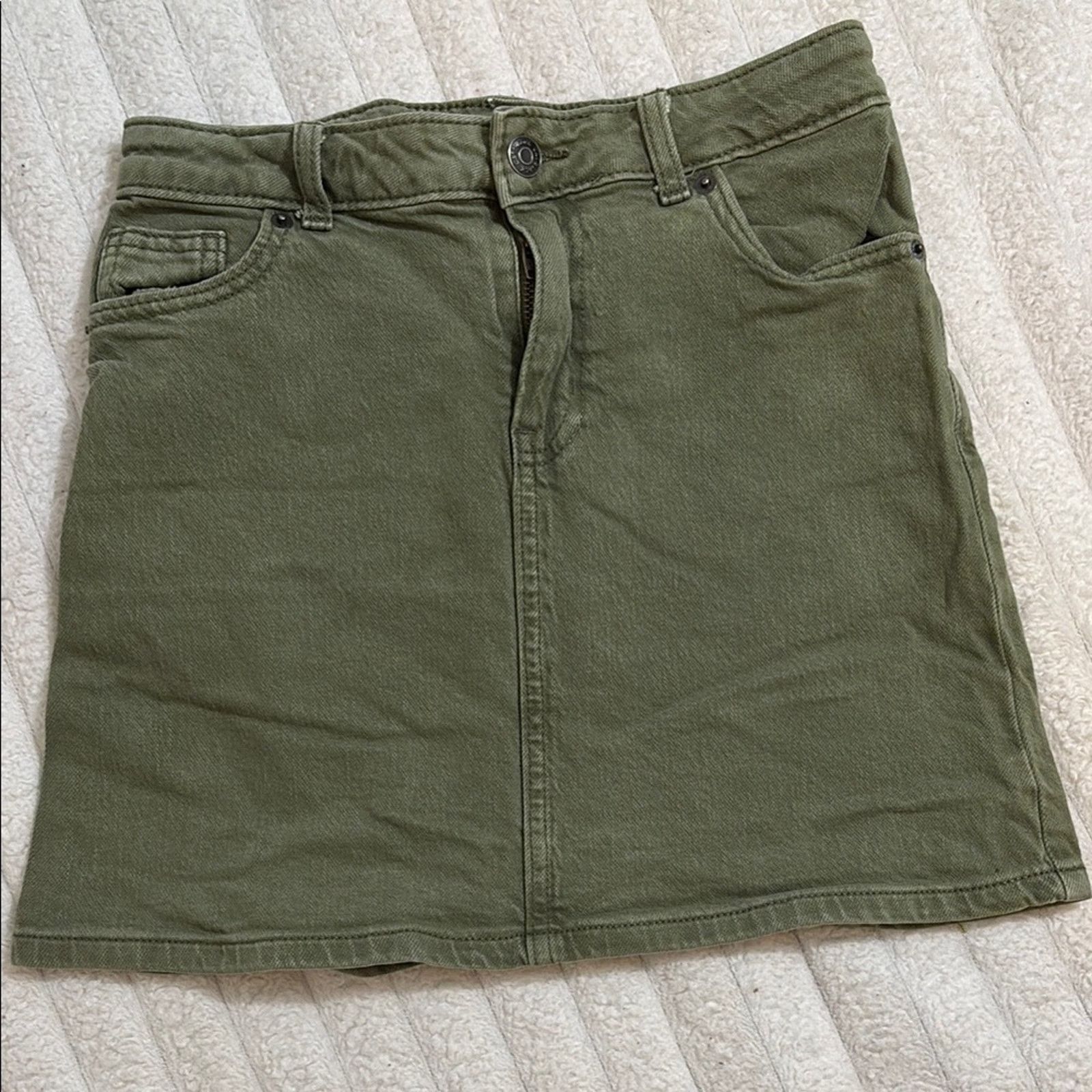 The Unbranded Brand Olive Green Juniors Skirt Size L 10/12 Size 26" / US 2 / IT 38 - 1 Thumbnail