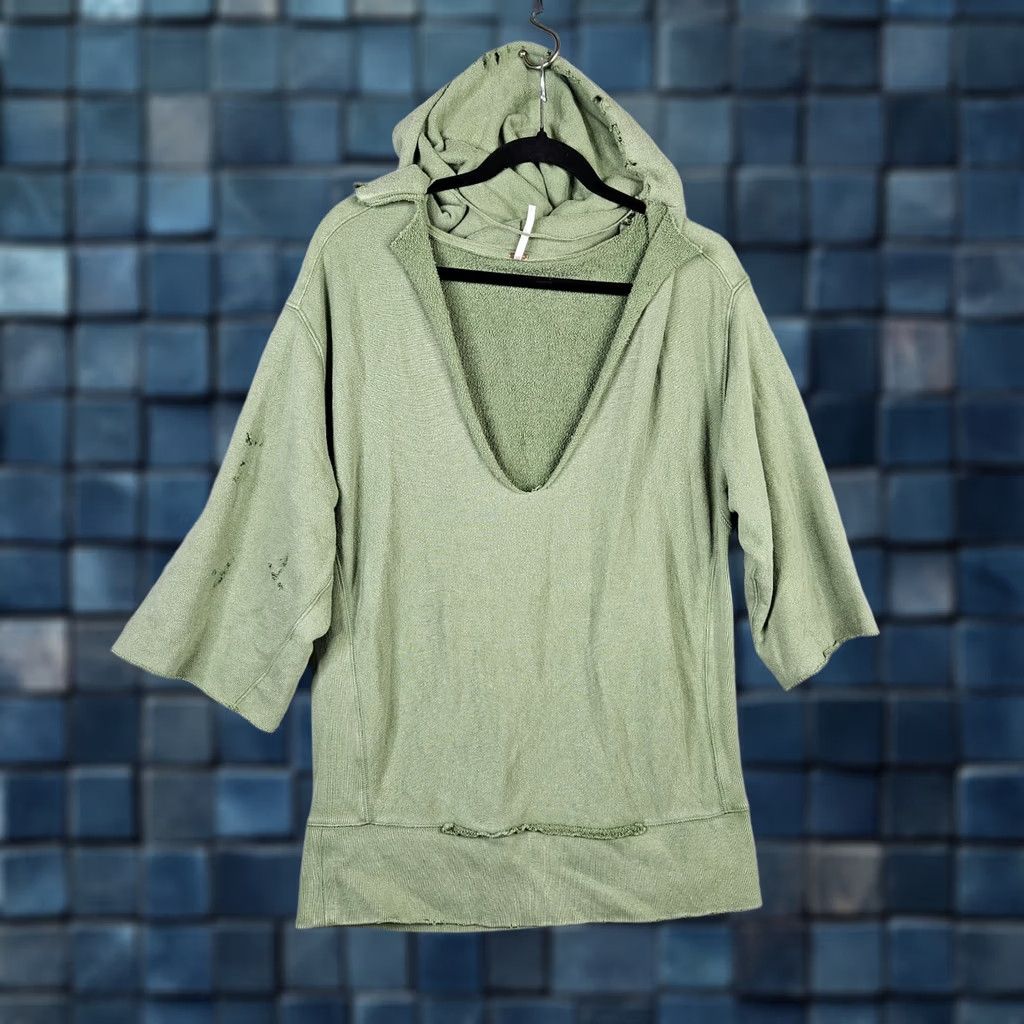 Free People Free People Green V-Neck Sweatshirt Top Women XS Elbow Sleeve Size XS / US 0-2 / IT 36-38 - 1 Thumbnail