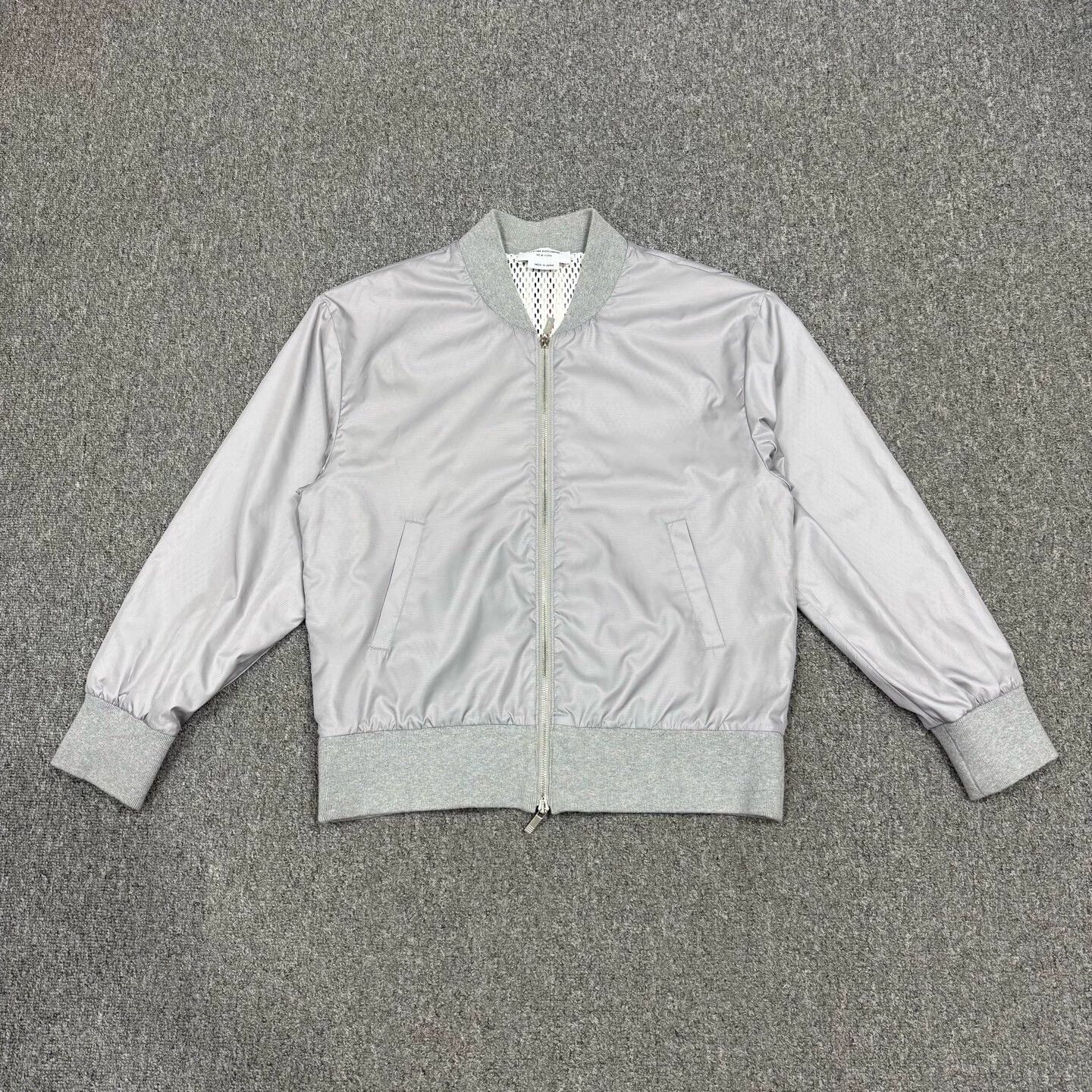 Thom Browne TB Gray back striped nylon jacket size 2 99 new Size US M / EU 48-50 / 2 - 1 Thumbnail
