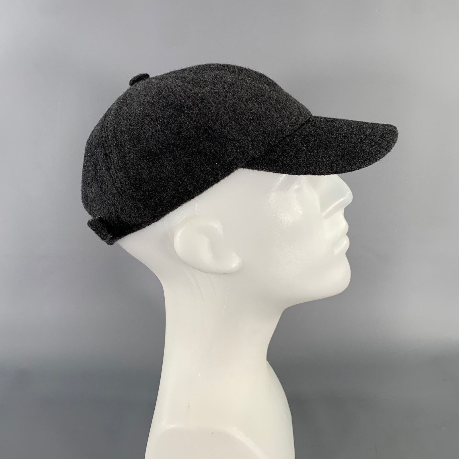 Barneys New York BARNEY'S NEW YORK Size One Size Grey Wool Hats Size ONE SIZE - 1 Thumbnail