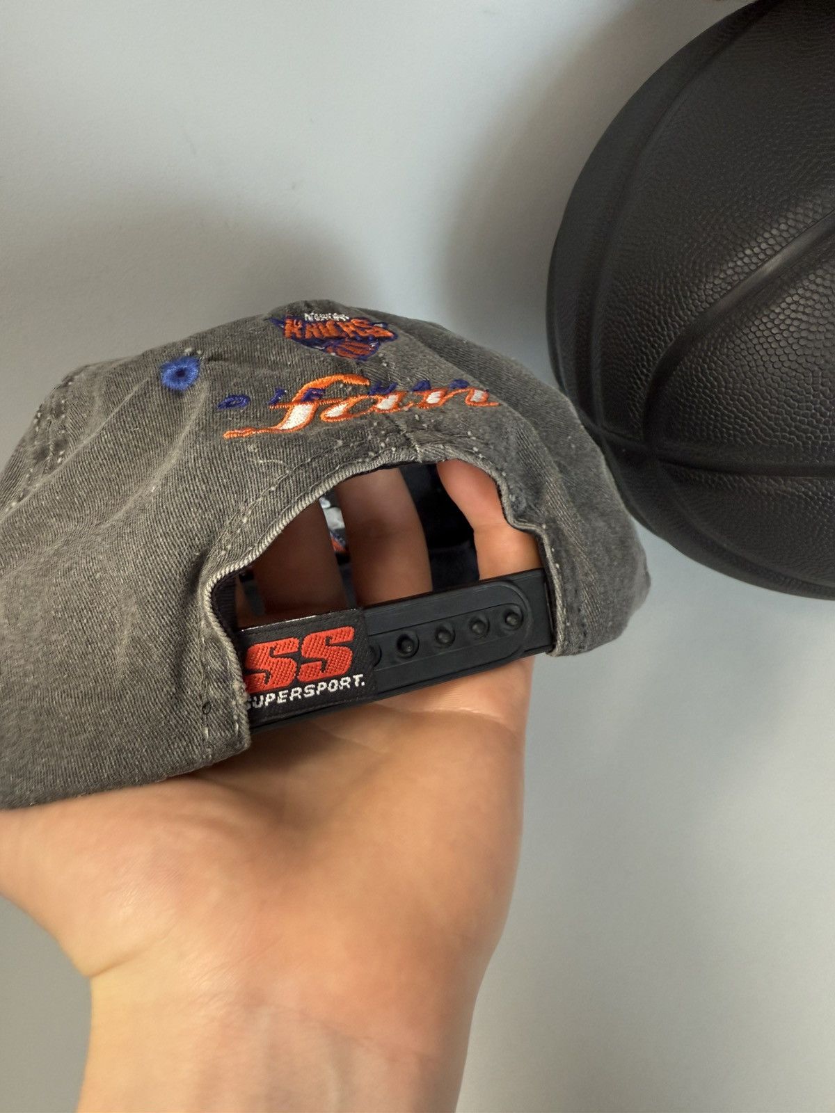 Vintage BNWT 90’s New York Knicks NBA Licensed Cap Hat One Size Size ONE SIZE - 9 Thumbnail