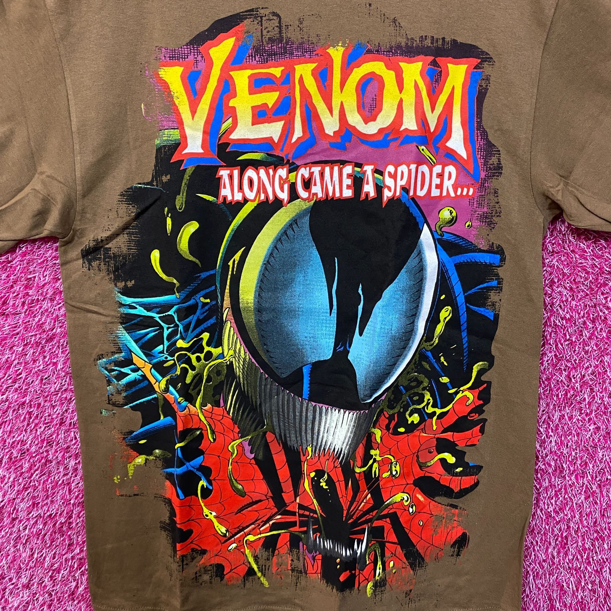 Marvel Comics CVLA x Marvel Venom Along Came A Spider Tshirt size medium Size US M / EU 48-50 / 2 - 2 Thumbnail