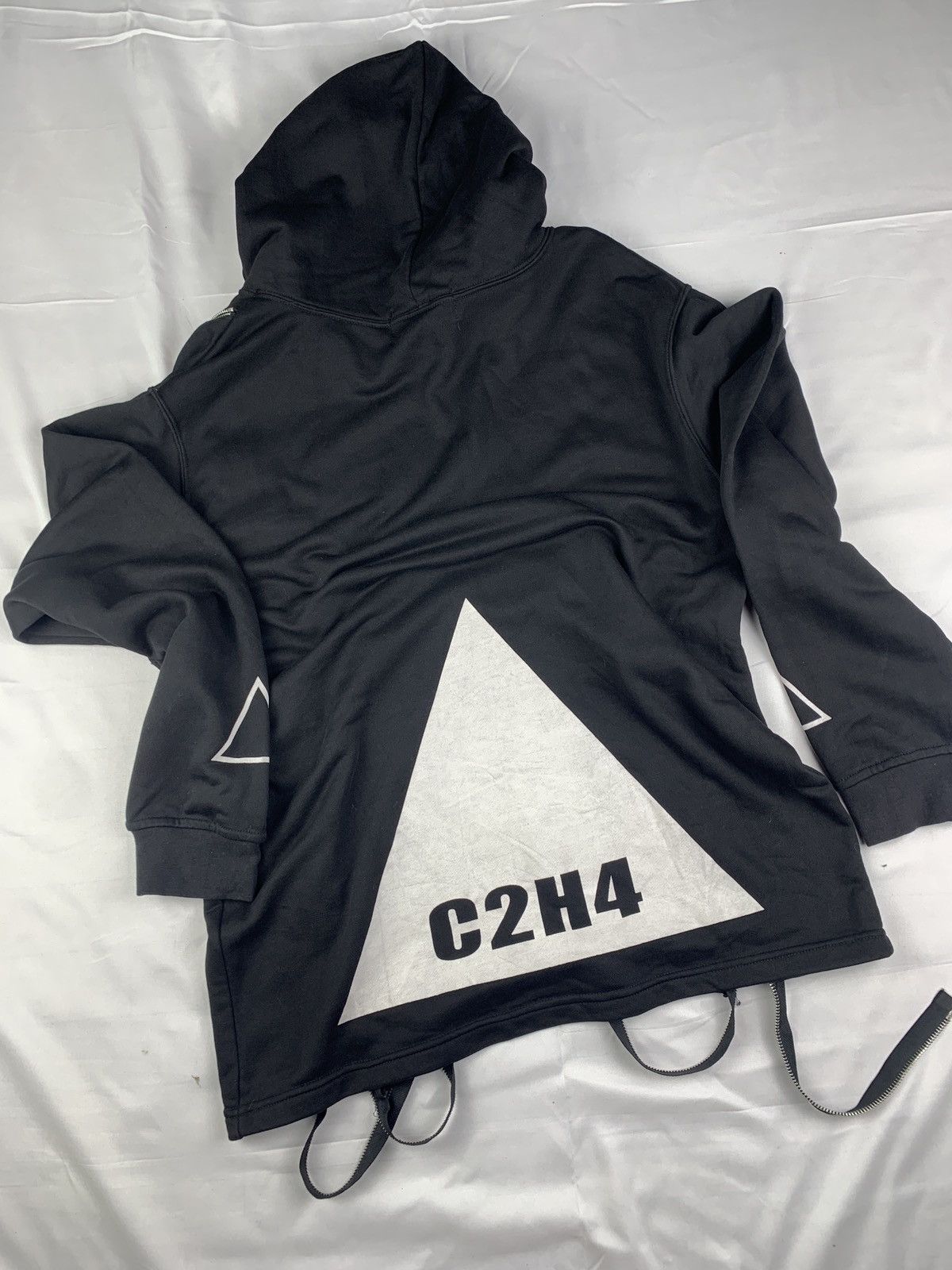 C2H4 C2H4 Black Cyberpunk 2 Over-Zip Code Logo Graphic Hoodie Size US S / EU 44-46 / 1 - 2 Thumbnail