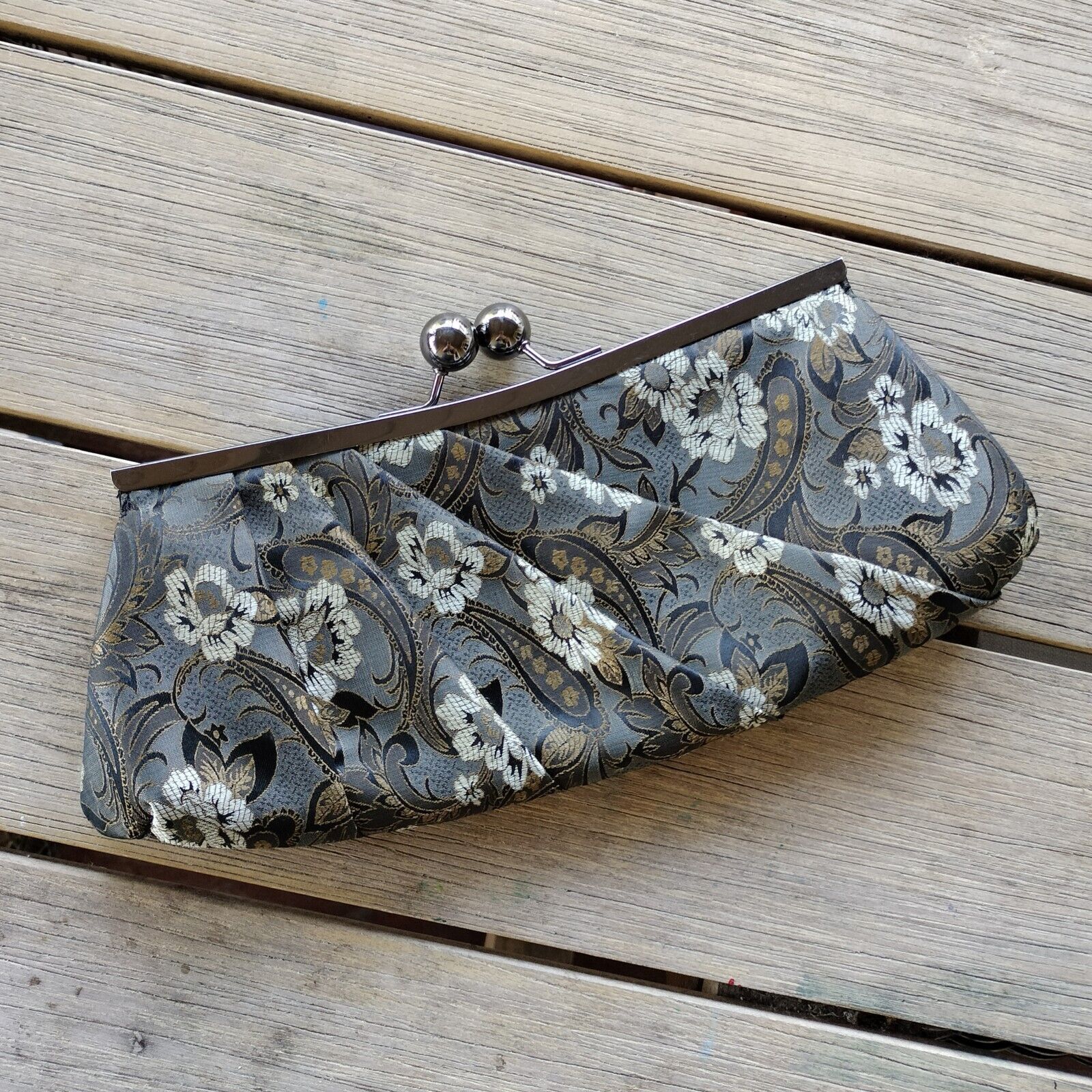 Designer Y2K 2000s Bag Shoulder Clutch Floral Baguette Mini Metallic Size ONE SIZE - 3 Thumbnail