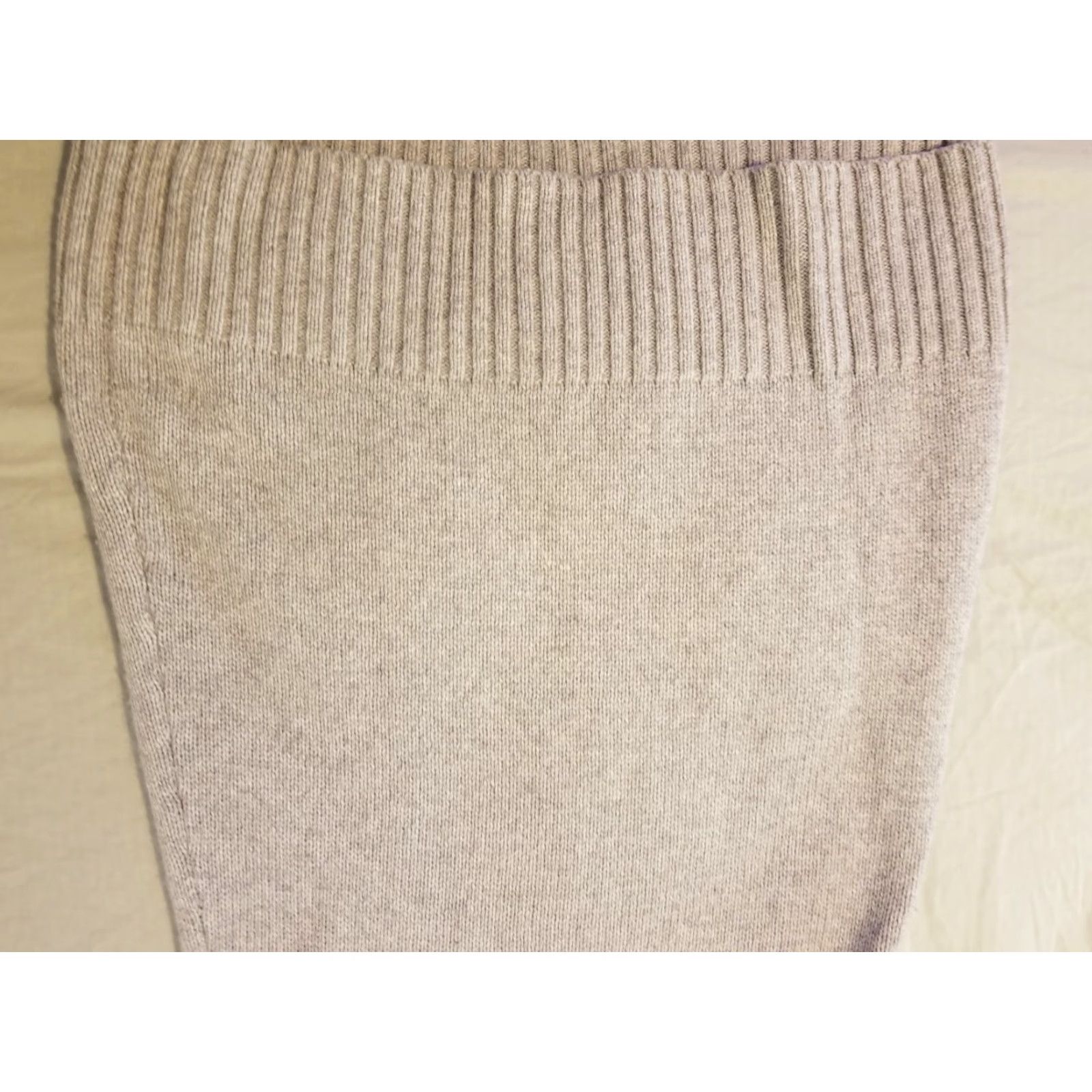 Banana Republic VINTAGE? No — Banana Republic Womens Wool Sweater Dress S Small Khaki Beige Knit Knee Length Casual Fall Spring Women Size S / US 4 / IT 40 - 4 Thumbnail