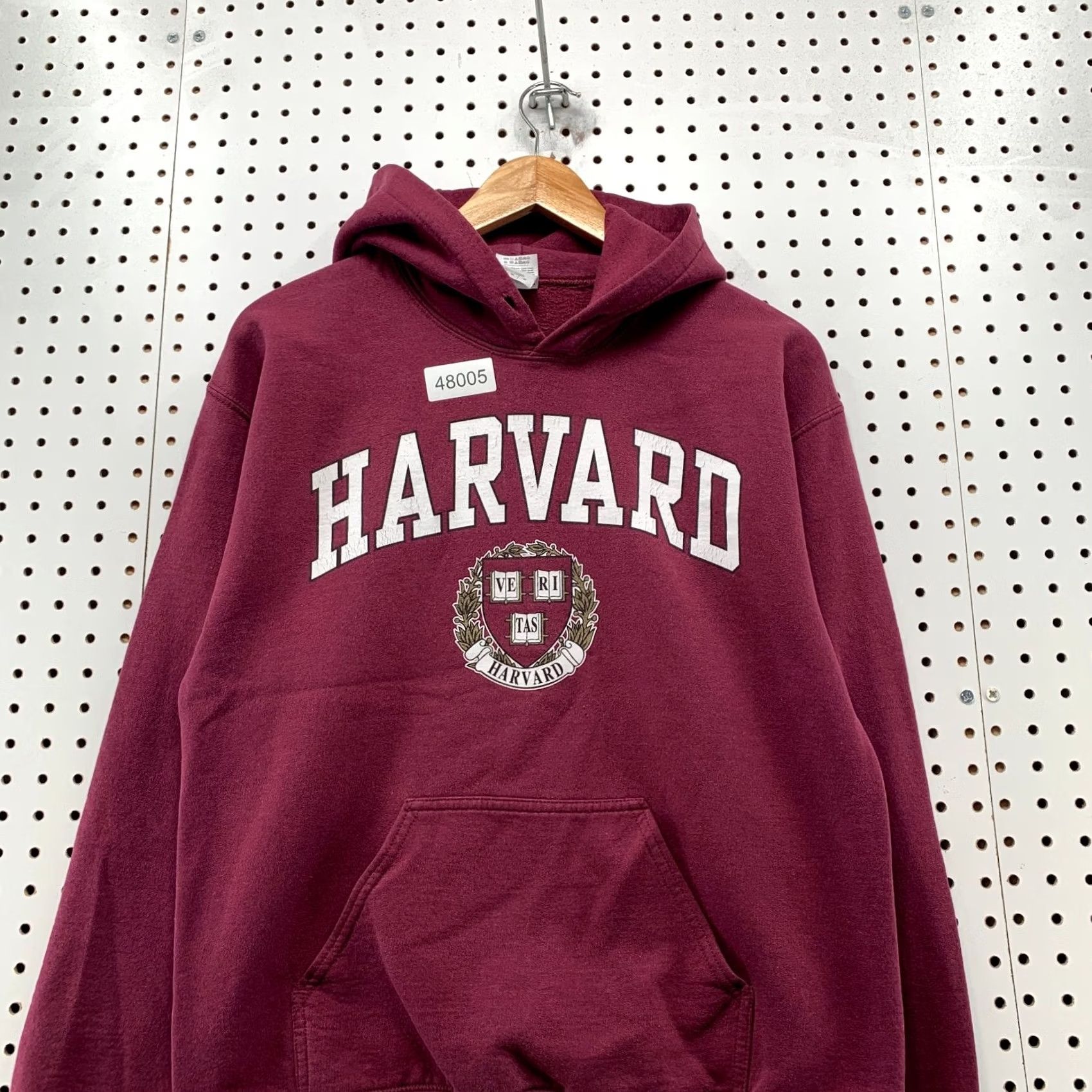 Gildan Harvard University Hoodie Sweatshirt Mens M Burgundy Fleece Hooded Pullover Size US M / EU 48-50 / 2 - 4 Thumbnail