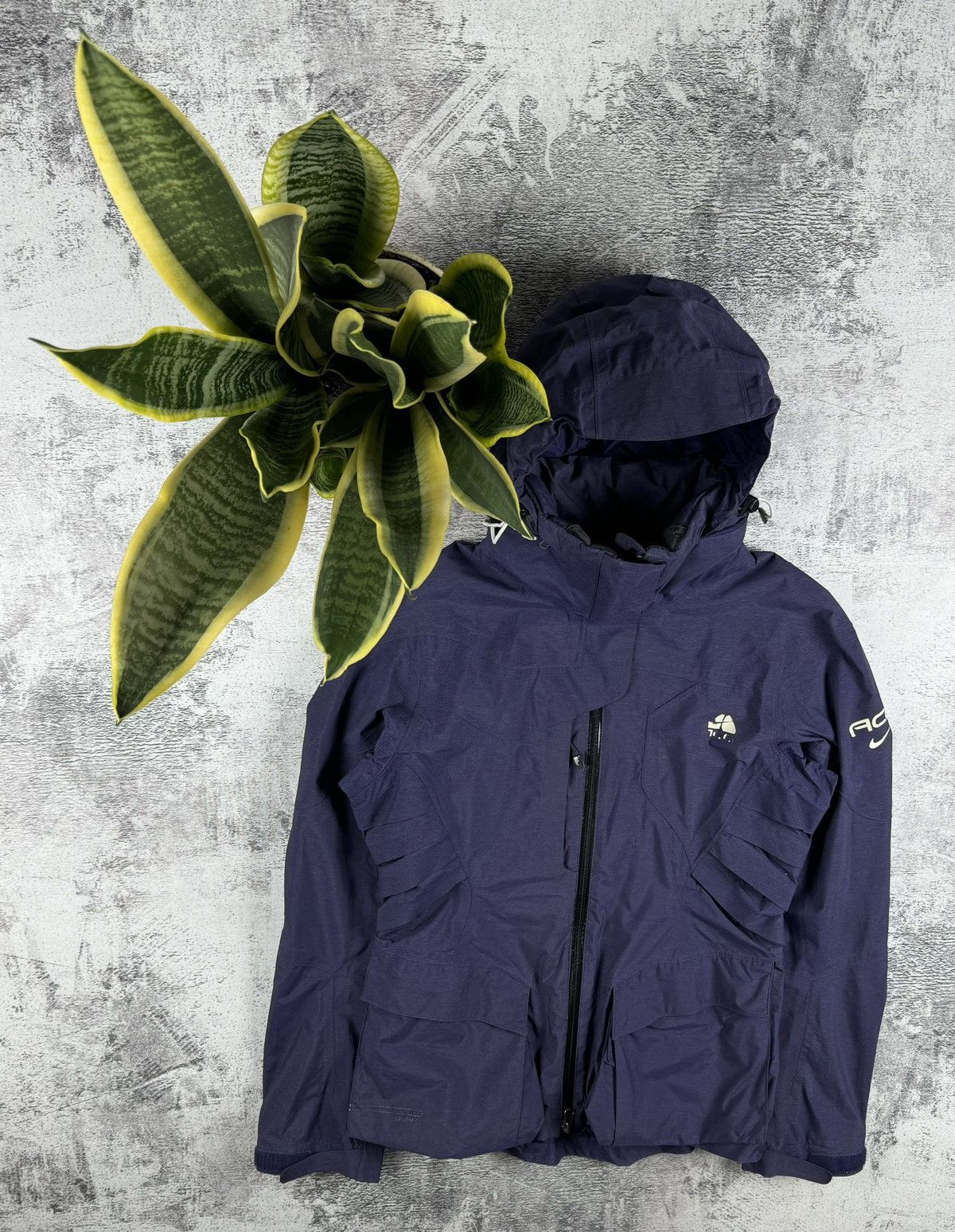 Nike ACG Nike ACG Storm Fit Softshell Gorpcore acket Windbreaker Size M / US 6-8 / IT 42-44 - 1 Thumbnail