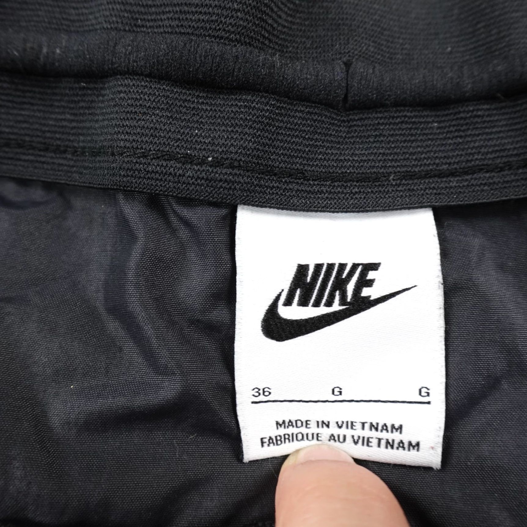 Nike Nike Mens Pants 36 Black Cargo Drawstring Warmup Jogger Sweatpants Gym Activewear Casual Travel Size US 36 / EU 52 - 6 Thumbnail
