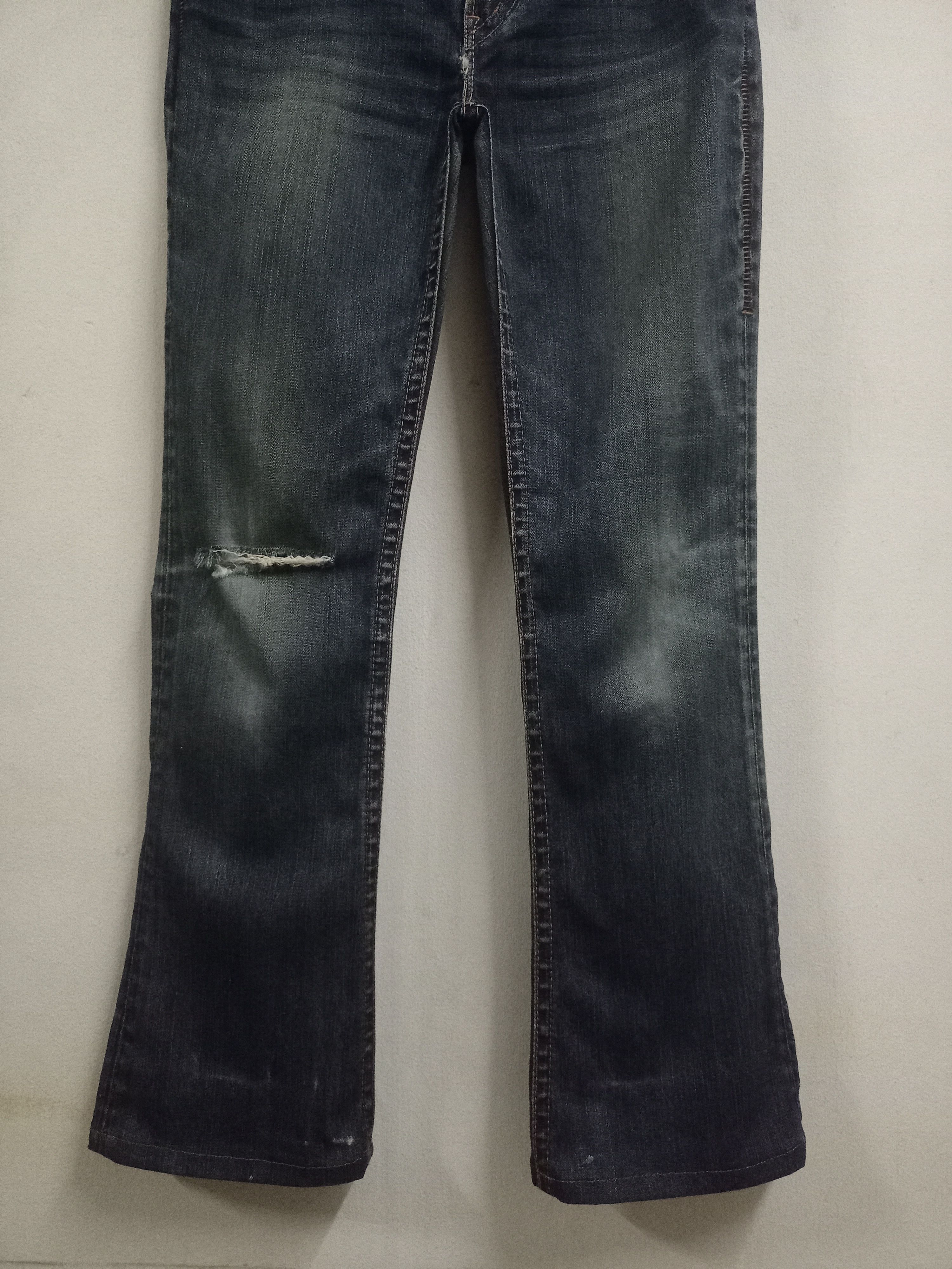 Japanese Brand Vintage Japanese Brand Washed Blue Flare Style Jeans Size 30" / US 8 / IT 44 - 6 Thumbnail