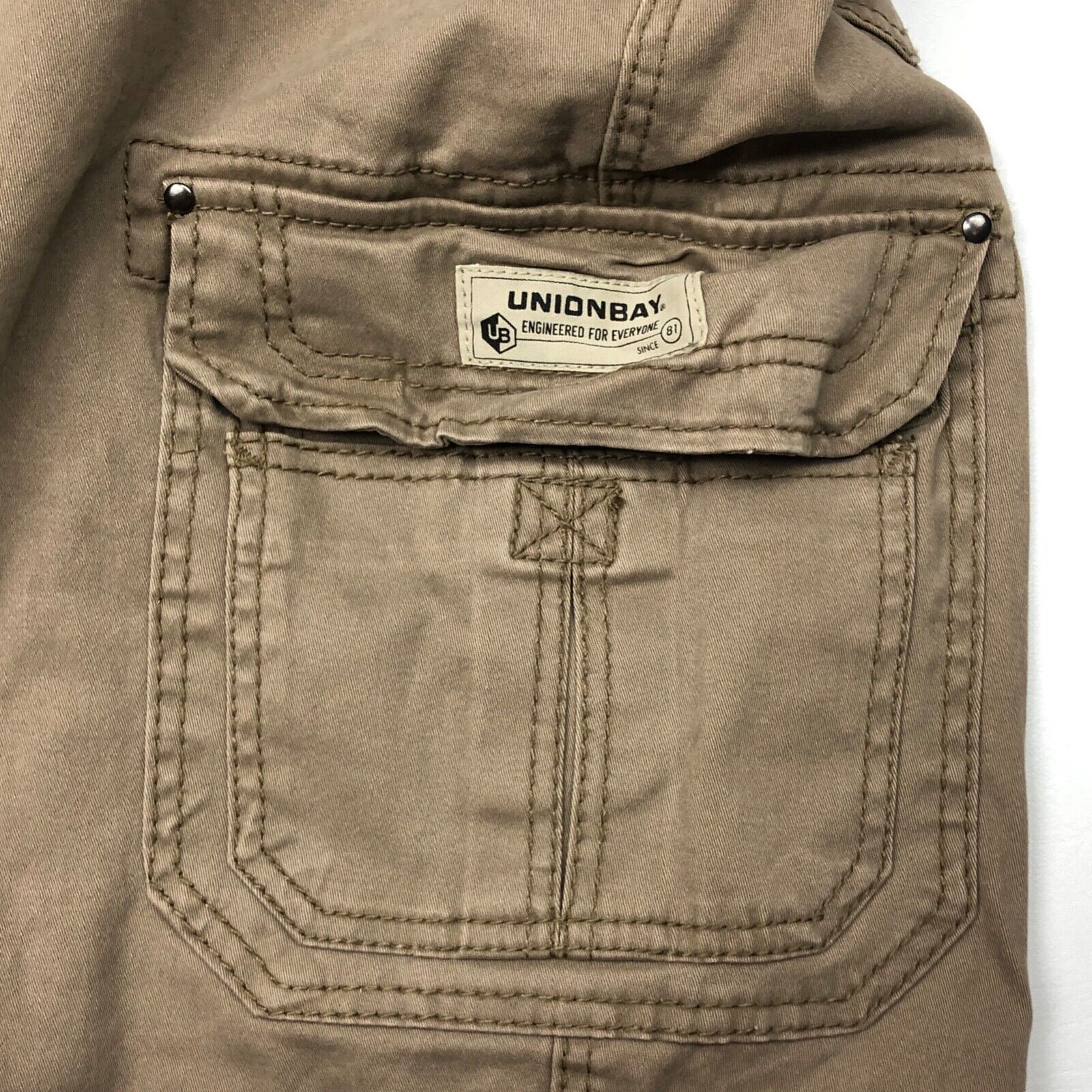 UNIONBAY × Vintage Vintage Y2K UnionBay Tan Brown Khaki Cargo Shorts Bottoms Size US 36 / EU 52 - 2 Thumbnail