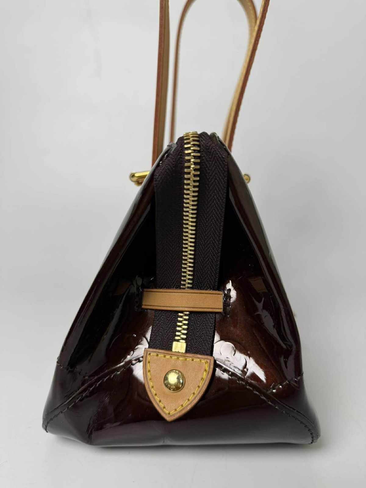Louis Vuitton Louis Vuitton Monogram Vernis Rosewood Avenue Shoulder Bag Size ONE SIZE - 4 Thumbnail