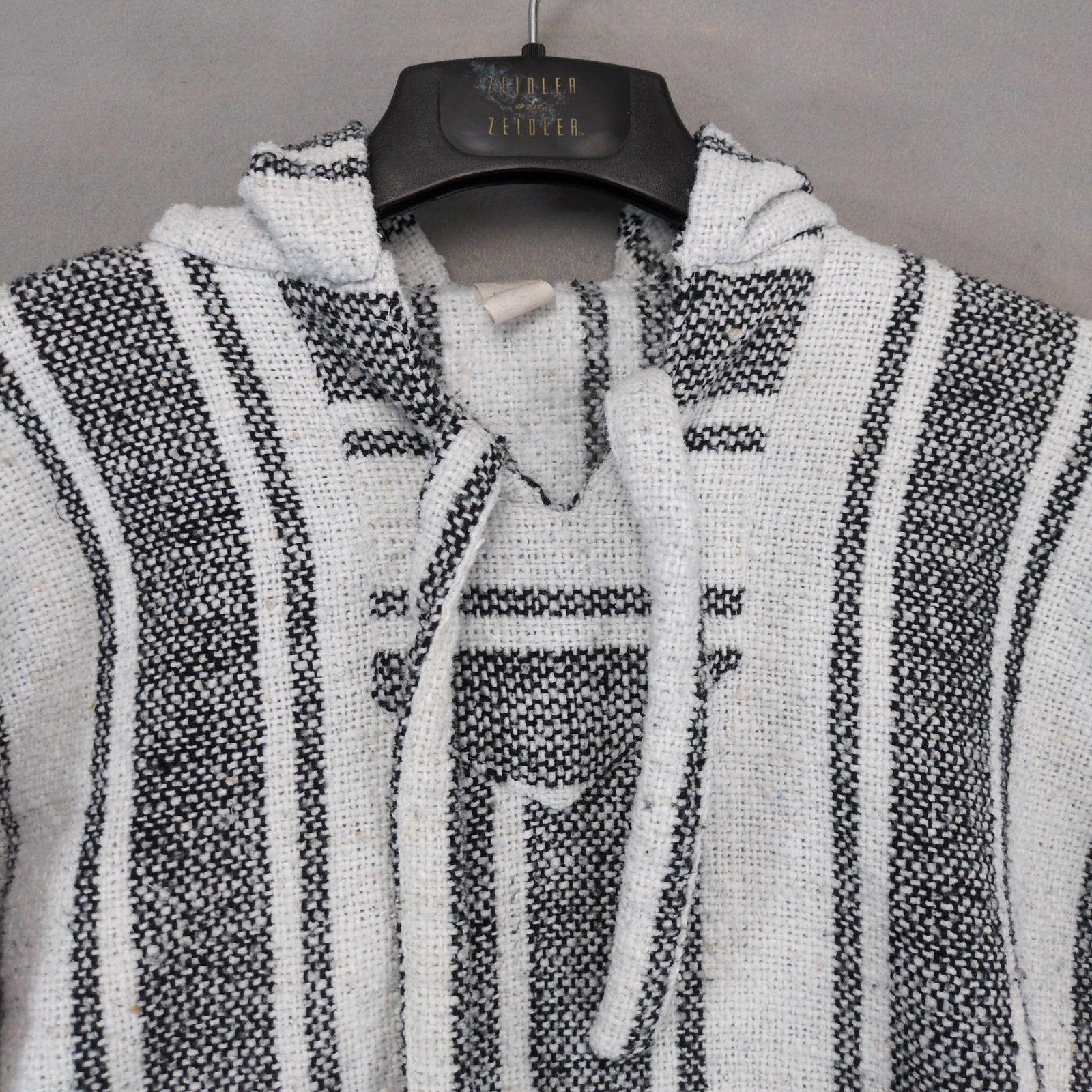 Vintage Vtg 90s Molina Men's M Black & White Mexican Baja Hoodie Size US M / EU 48-50 / 2 - 5 Thumbnail