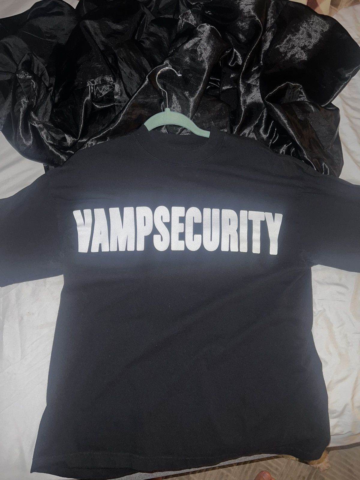 Playboi Carti VAMPSECURITY Tee - Playboi Carti Size US S / EU 44-46 / 1 - 1 Thumbnail