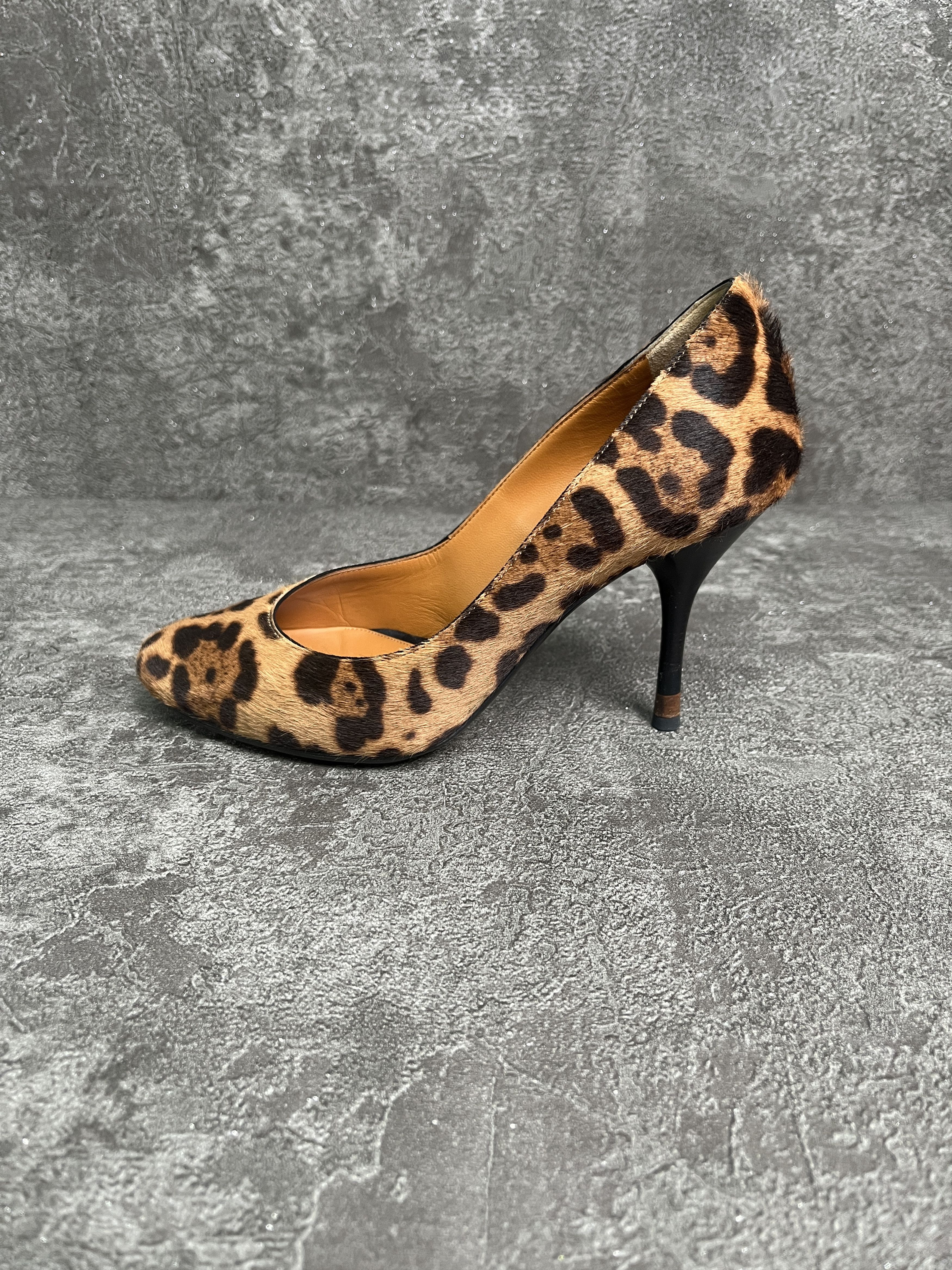 Fendi Fendi Brown Leopard Print Pumps Size US 6 / IT 36 - 1 Thumbnail