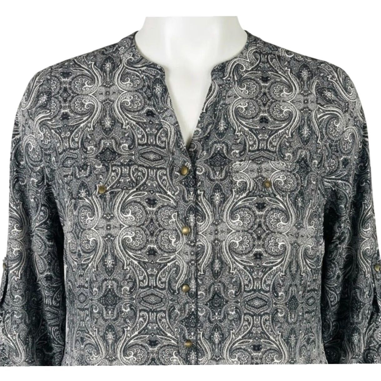 Vintage VINTAGE? No. Laura Scott Blouse Plus 2X Gray Paisley Button Up Boho Bohemian Office Shirt Womens Size XXL / US 16-18 / IT 52-54 - 2 Thumbnail