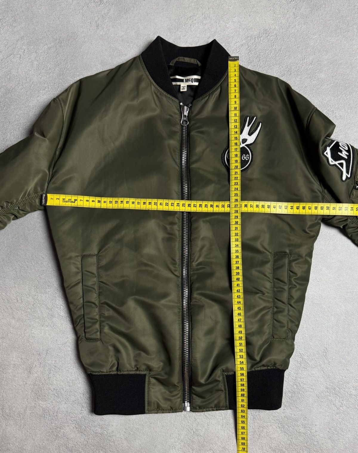 Alexander McQueen Alexander McQueen Nylon Bomber Jacket size 36 Size XS / US 0-2 / IT 36-38 - 15 Thumbnail