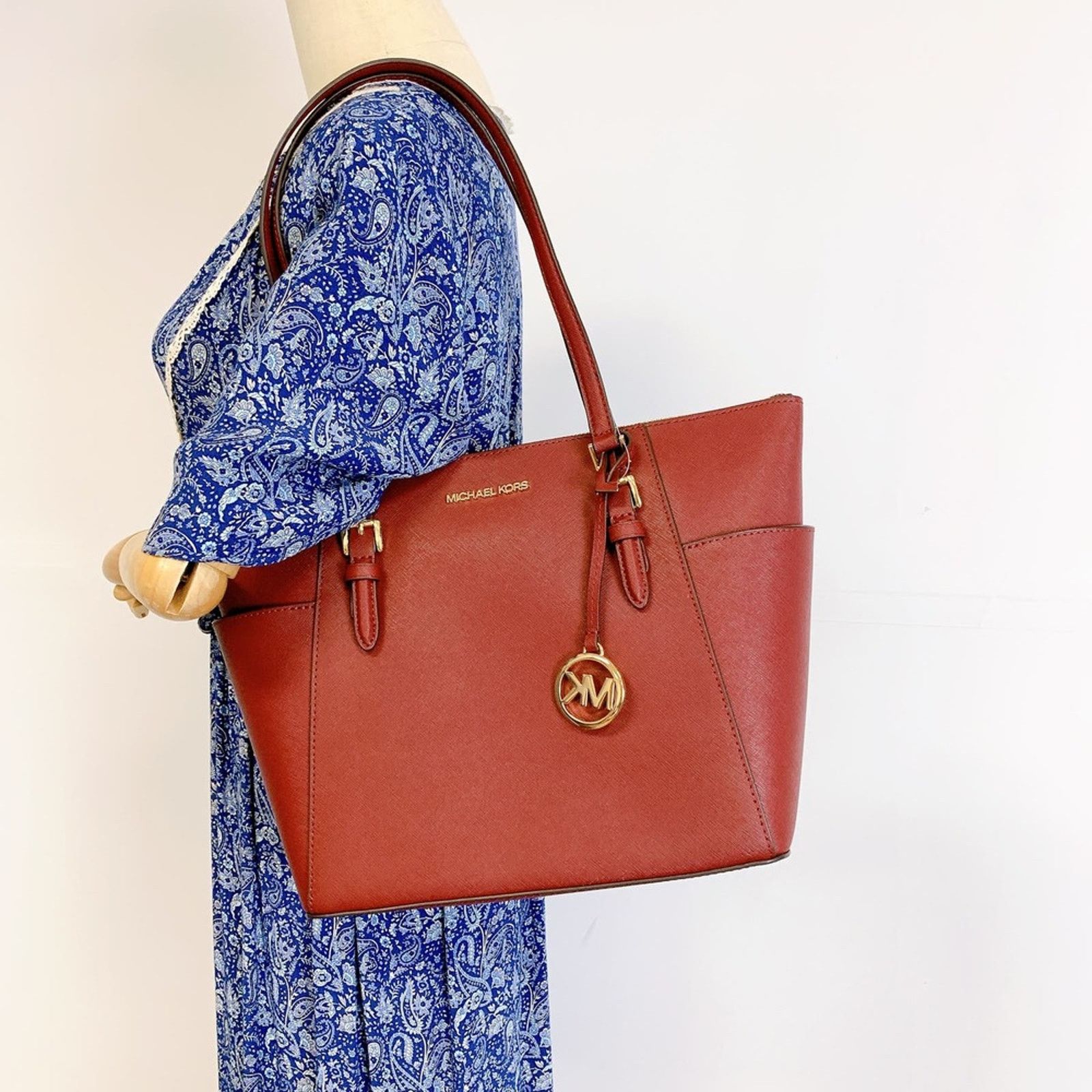 Michael Kors Michael Kors 35T0GCFT7L Charlotte Large Saffiano Leather Size ONE SIZE - 1 Thumbnail
