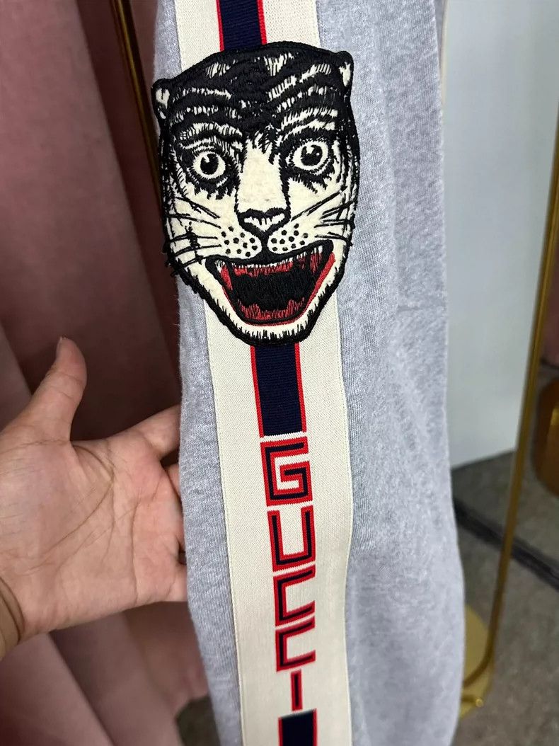 Gucci Gucci SizeXL Gray tiger head letter logo drawstring sweatpa Size US 31 - 2 Thumbnail