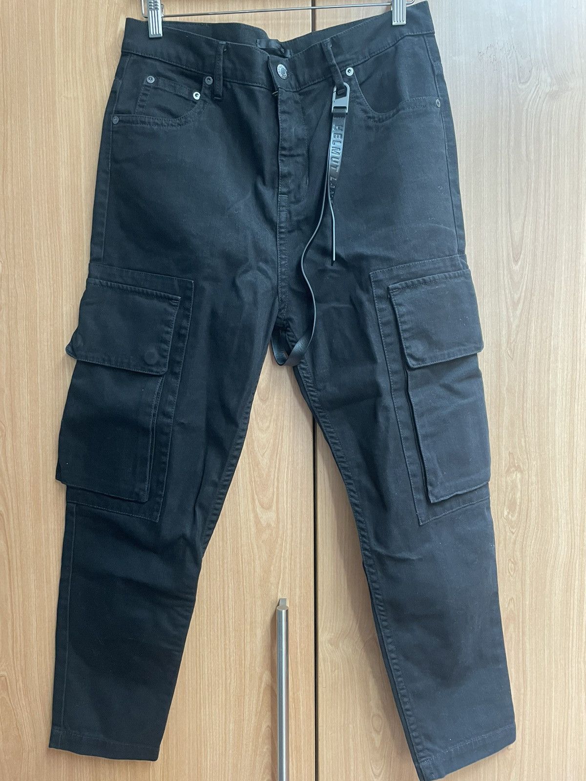 Helmut Lang Helmut Lang Cropped Cargo Jeans Size 30 BNWT Size US 30 / EU 46 - 1 Thumbnail