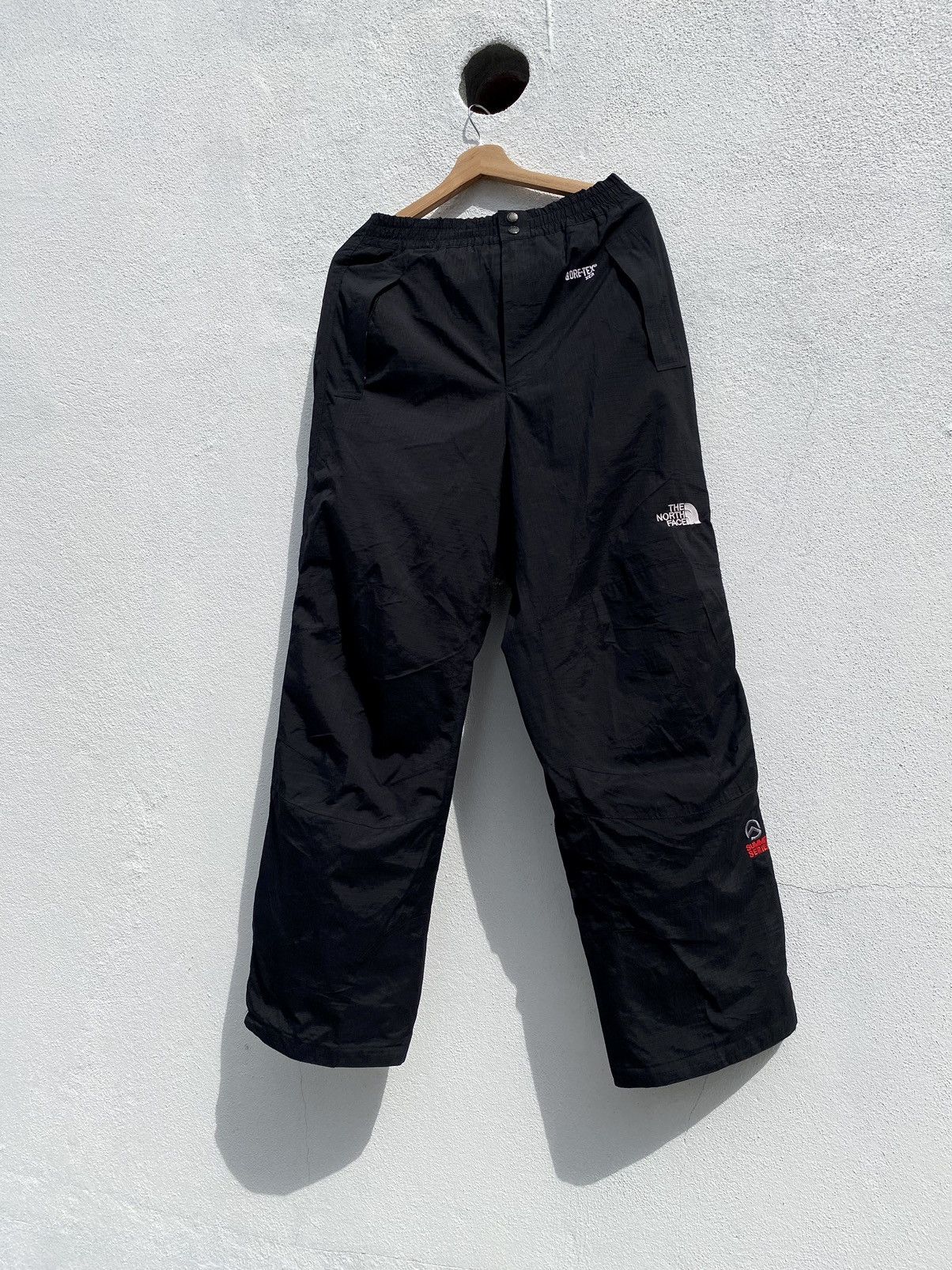 image of The North Face Goretex Summit in Black, Men's (Size 32)