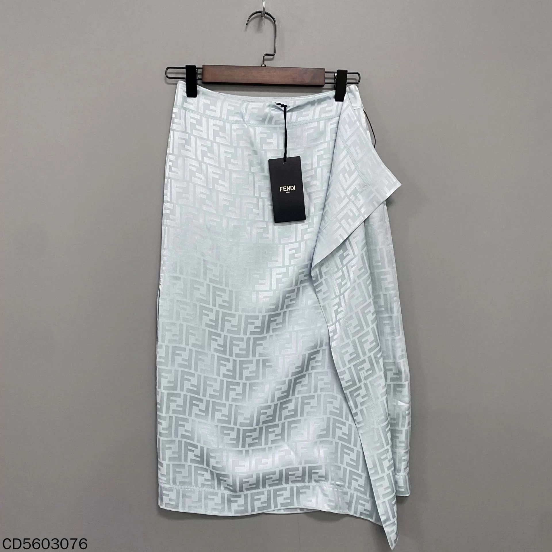 Fendi FENDI Light Blue Silk All-Over Print Skirt 36 Size XS / US 0-2 / IT 36-38 - 1 Thumbnail