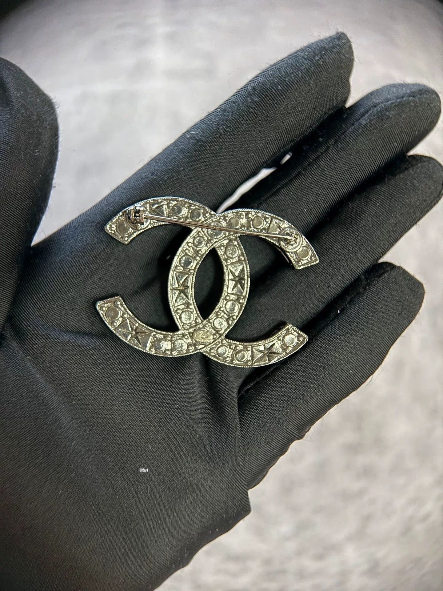 Chanel Chanel 13A Rhinestone Pentagram Double C Brooch Size US XXS / EU 40 - 2 Thumbnail