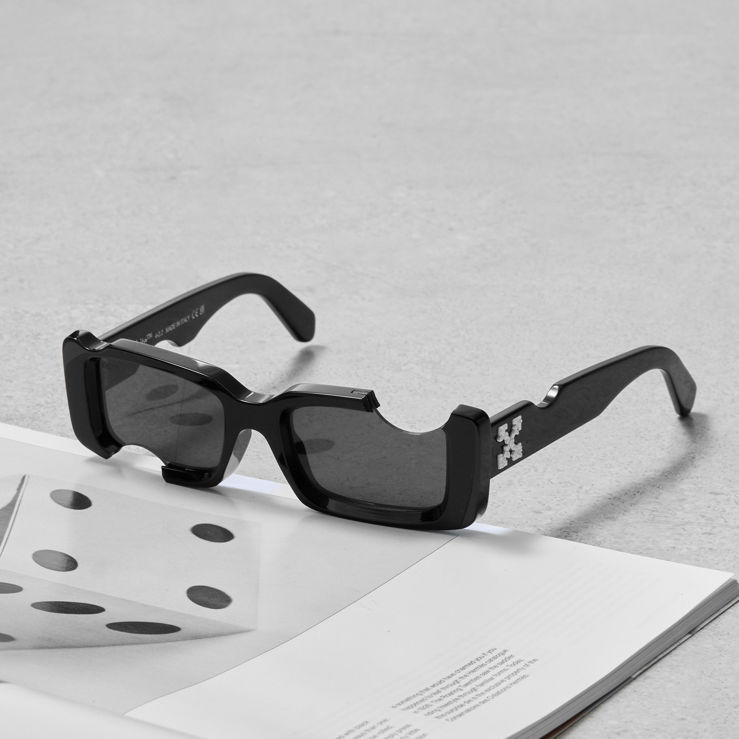 Off-White OFF WHITE Cady Cut-Out Rectangular-Frame Sunglasses
