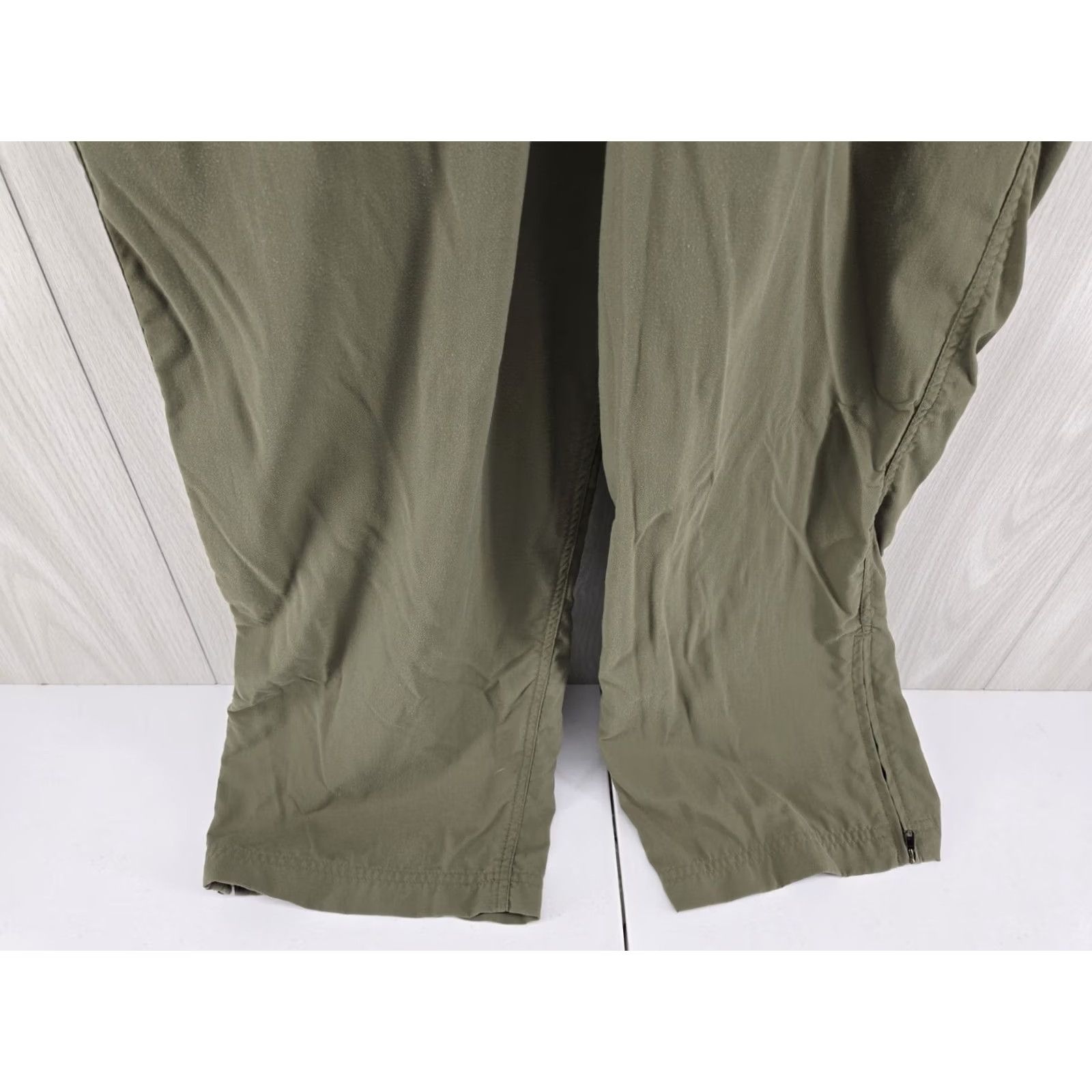 Vintage DISTRESSED Boy Scouts Switchback Pants Mens XL Green Nylon Zip Off Convertible BSA Mens XL 42x31 Pants Size US 36 / EU 52 - 6 Thumbnail