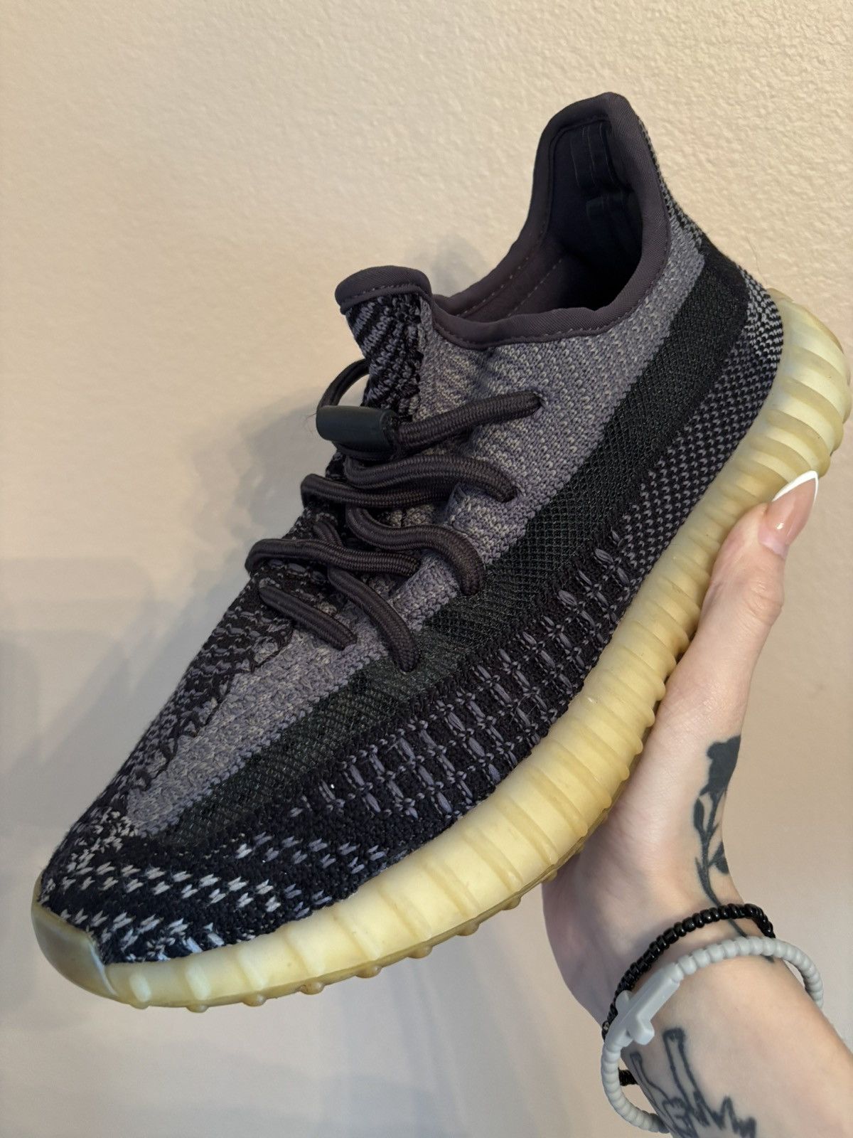 Yeezy adidas Yeezy Boost 350 V2 ‘Carbon' Size US 6 / EU 39 - 1 Thumbnail