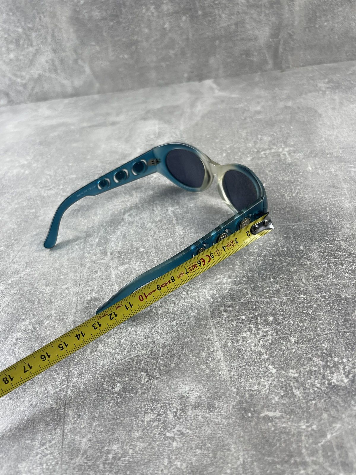 Fendi Fendi Vintage 00s Oval Acetate Sunglasses Blue Transparent Size ONE SIZE - 12 Thumbnail