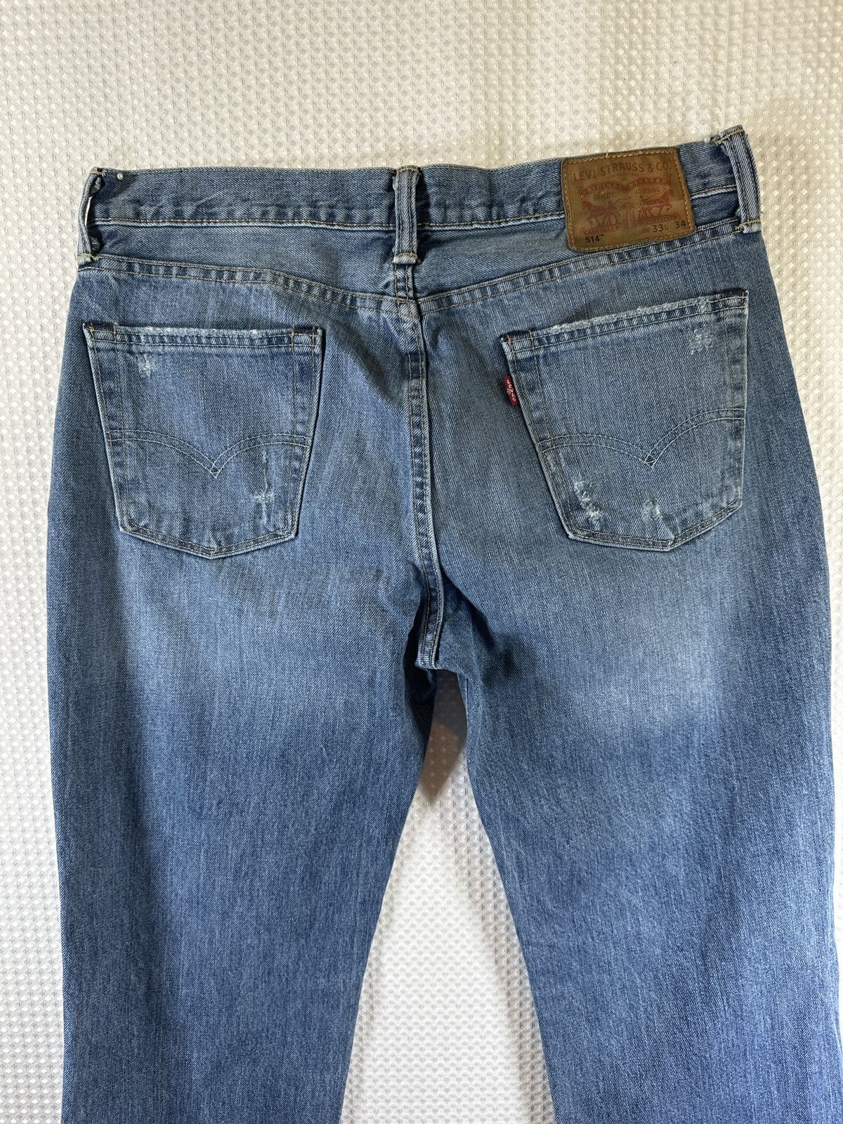 Levi's Levi’s Men's 514 Straight Fit Ripped Jeans Size US 33 - 8 Thumbnail