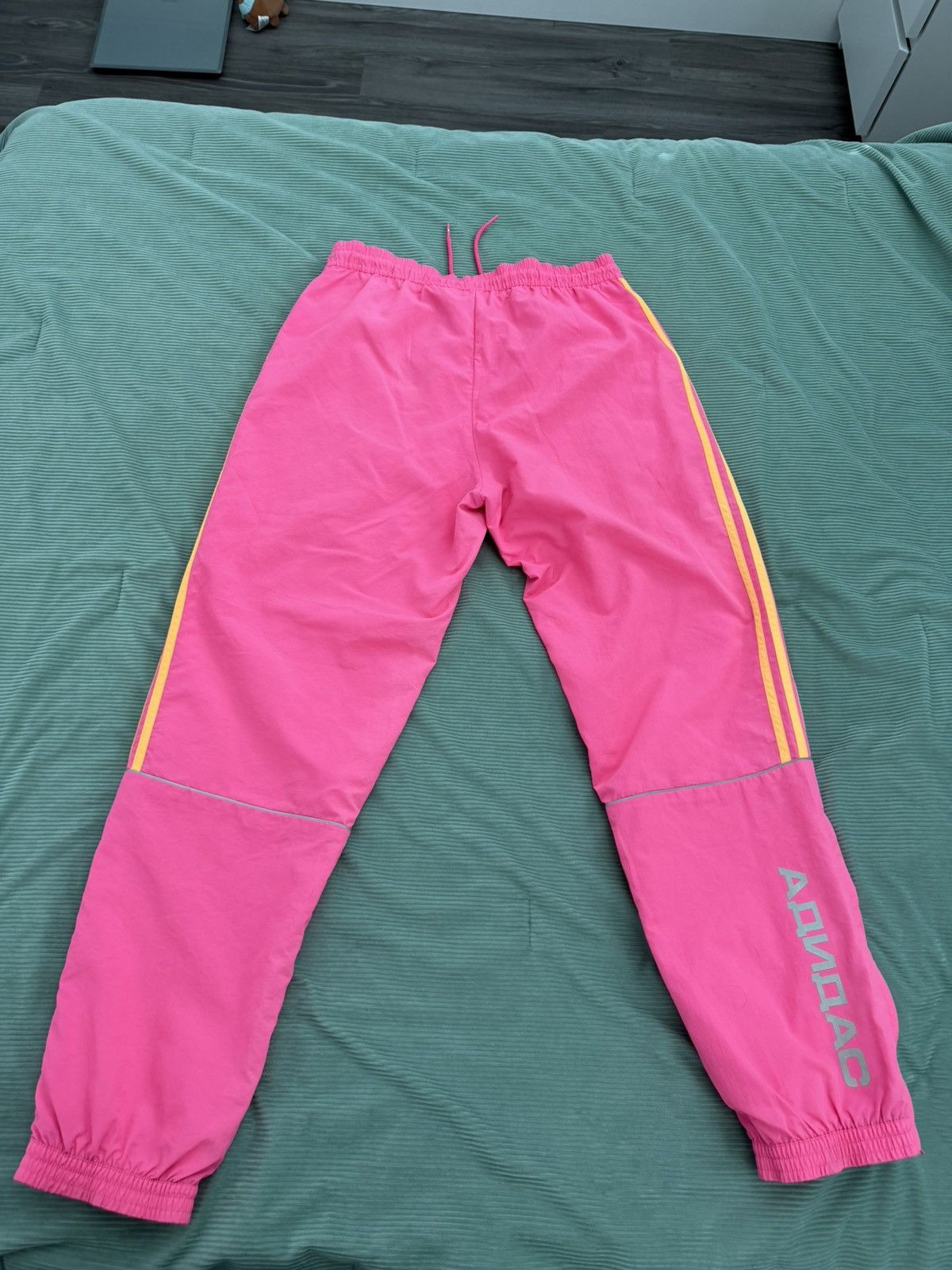 Adidas × Gosha Rubchinskiy Gosha Rubchinskiy Men's Pink Joggers Size US 32 / EU 48 - 3 Thumbnail