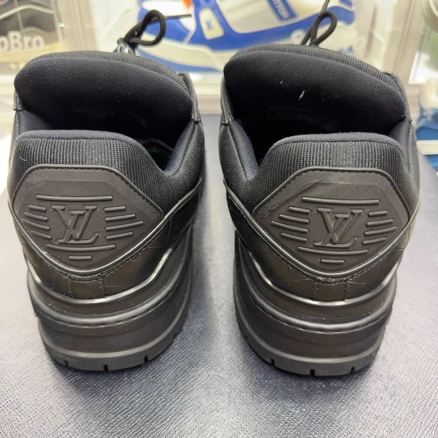 Louis Vuitton LOUIS VUITTON Trainer Maxi Sneakers Size US 10 / EU 43 - 5 Thumbnail