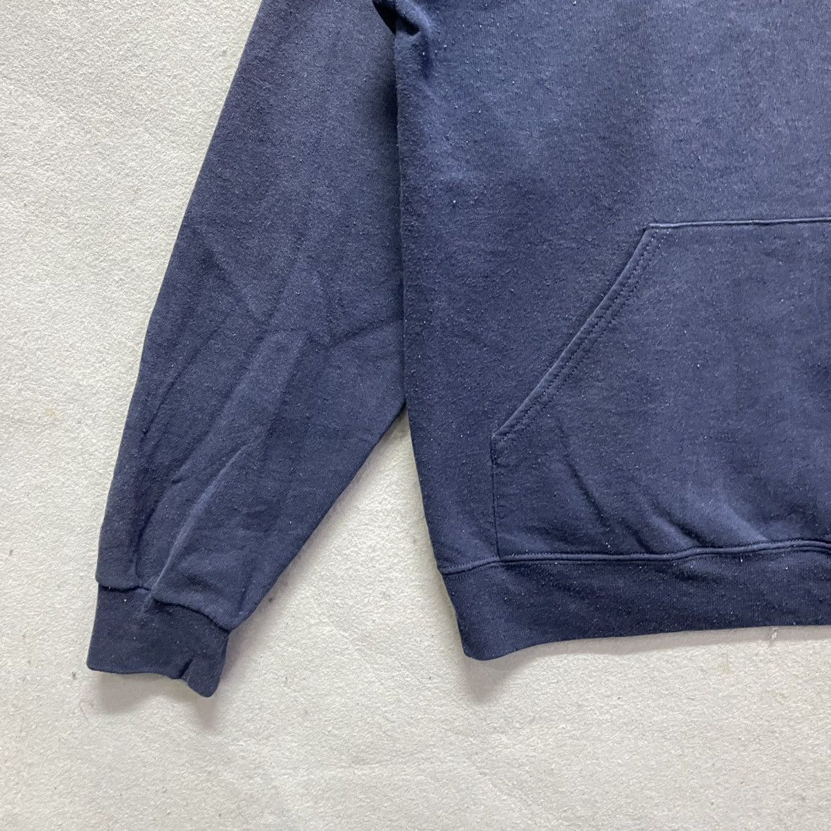Fruit Of The Loom Vintage Fruit of the Loom Plain Hoodie – Made in Japan Size US M / EU 48-50 / 2 - 5 Thumbnail