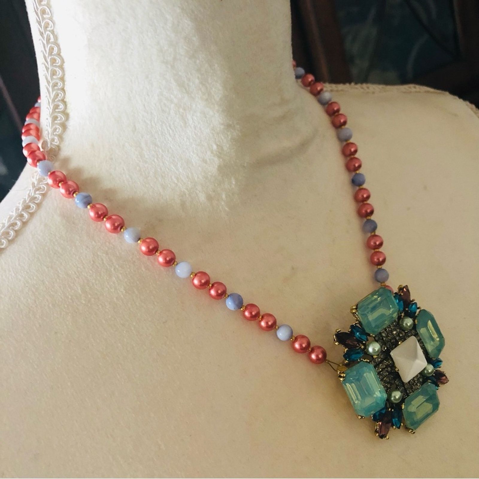 Handmade Handcrafted repurpose glass stone Pearl necklace Size ONE SIZE - 3 Thumbnail