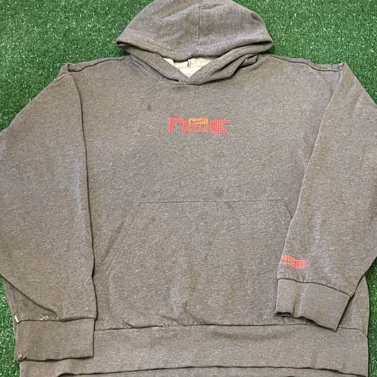 Nike VINTAGE Nike Center Swoosh Check Spell Out Logo VTG Hoodie Mens Size L Gray 90s PullOver Hooded Mens Size US L / EU 52-54 / 3 - 3 Thumbnail