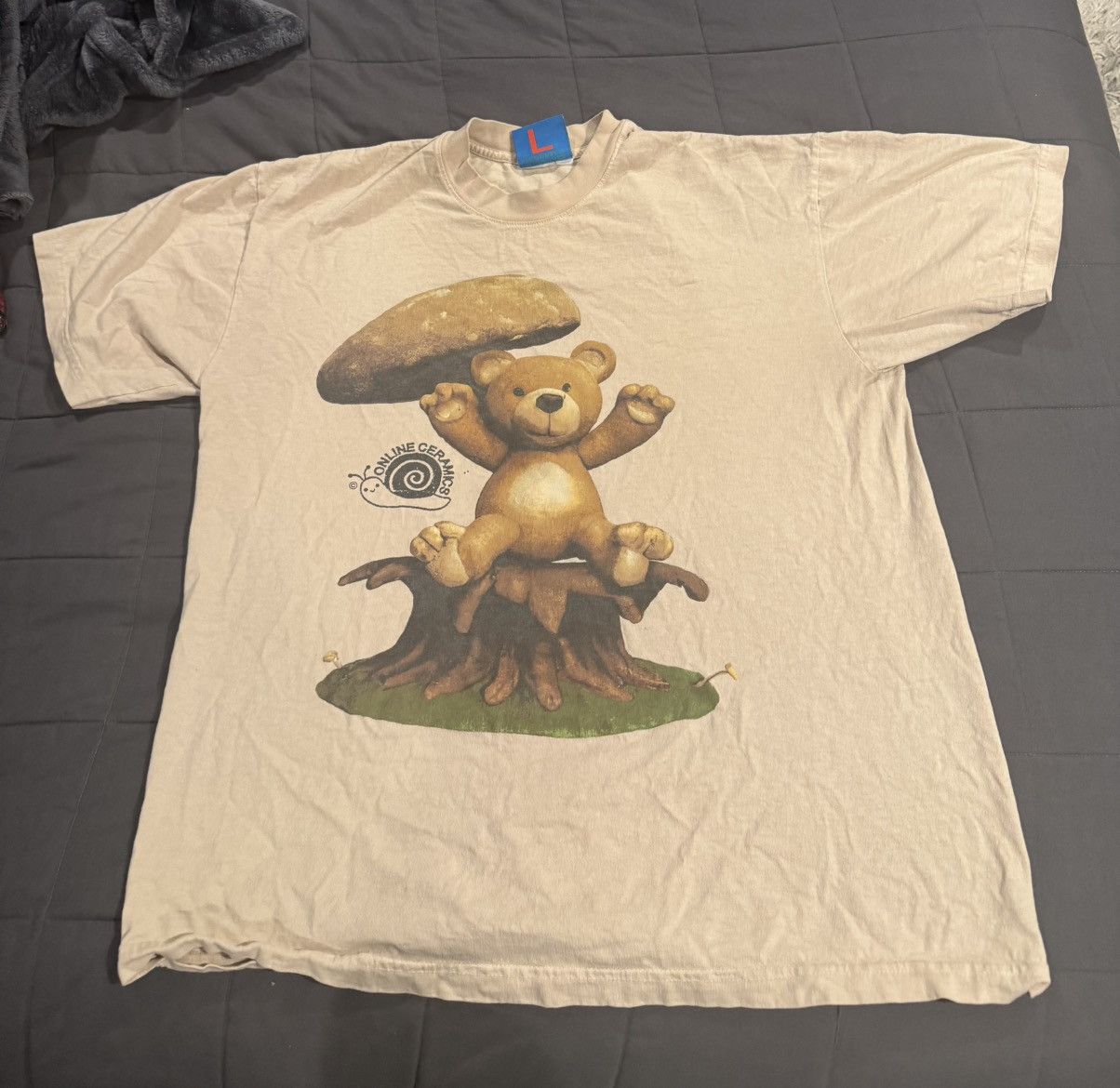 Online Ceramics Online ceramics bear mushroom tee Size US L / EU 52-54 / 3 - 1 Thumbnail