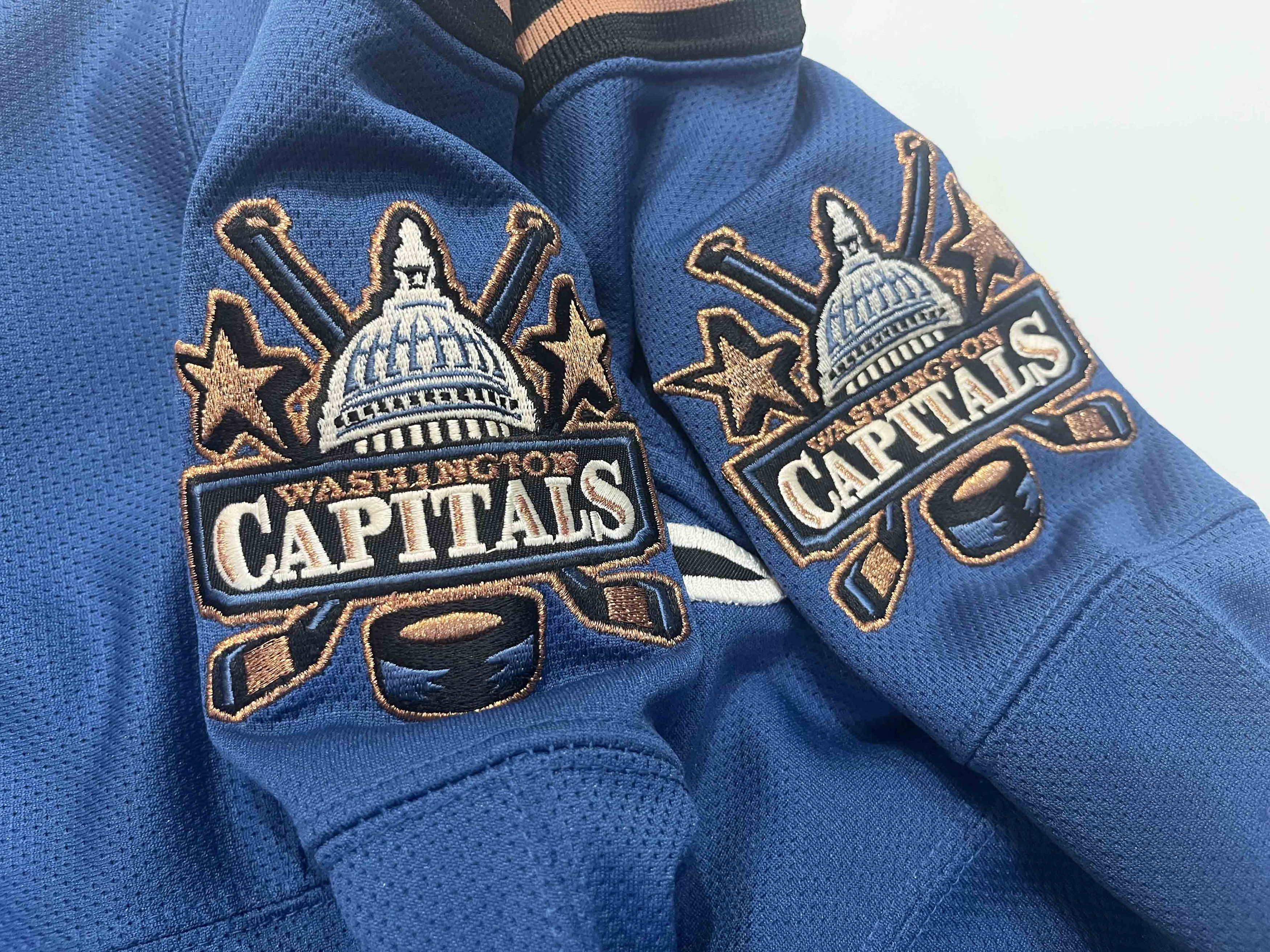 Pro Player Vintage Pro Player Washington Capitals NHL Hockey Jersey Size US M / EU 48-50 / 2 - 4 Thumbnail