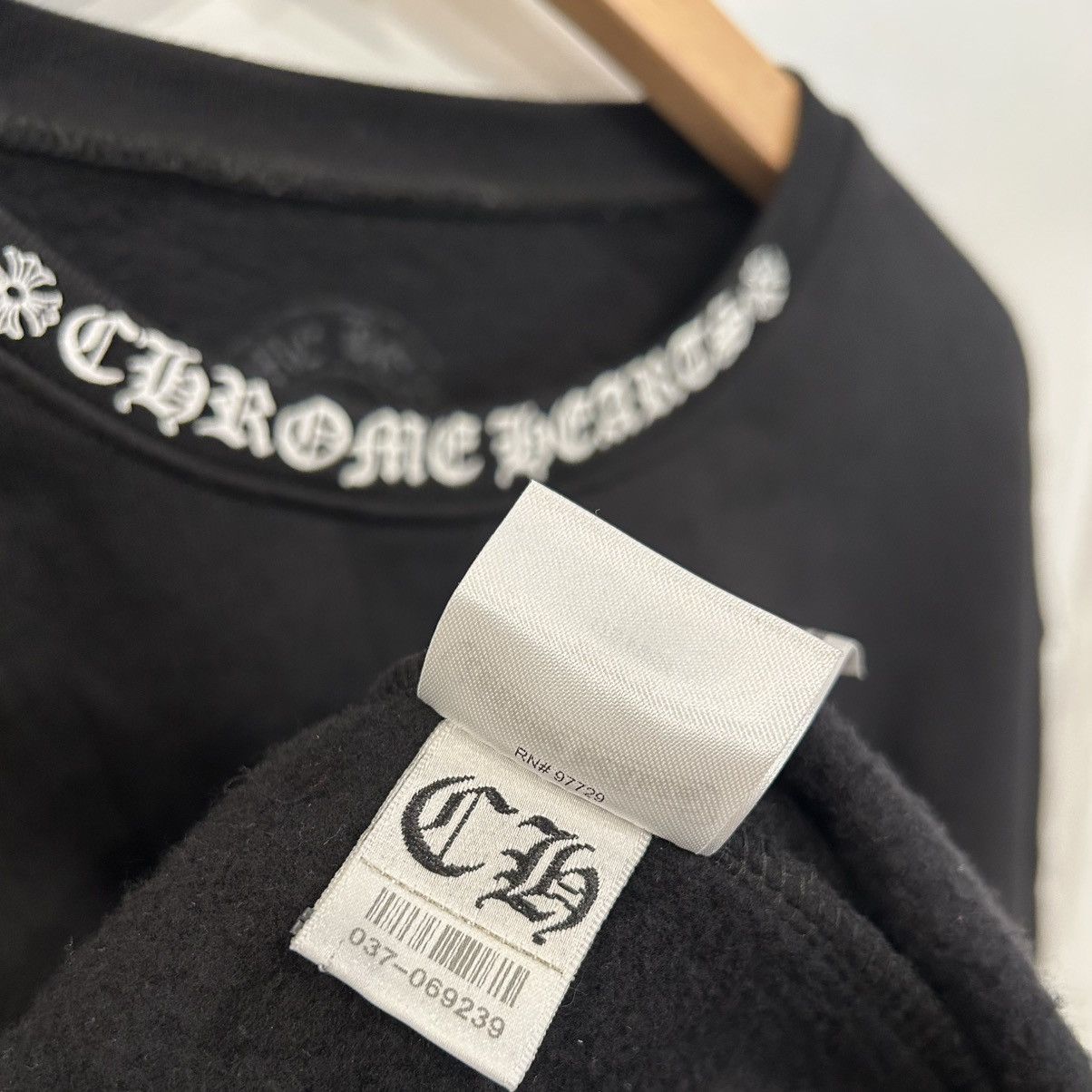 Chrome Hearts Chrome Hearts Neck Logo Crewneck Sweatshirt Black Sz Medium Size US M / EU 48-50 / 2 - 7 Thumbnail