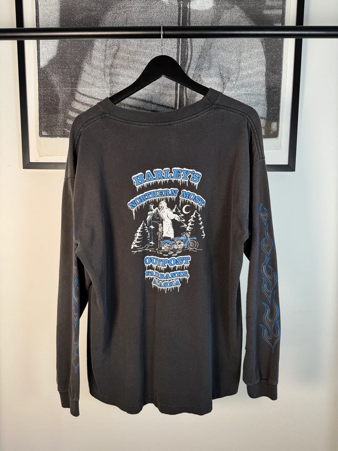 Harley Davidson 🚭RARE 🚭 ICE FLAME / POLAR BEAR HARLEY DAVIDSON LONG SLEEVE Size US XL / EU 56 / 4 - 8 Thumbnail