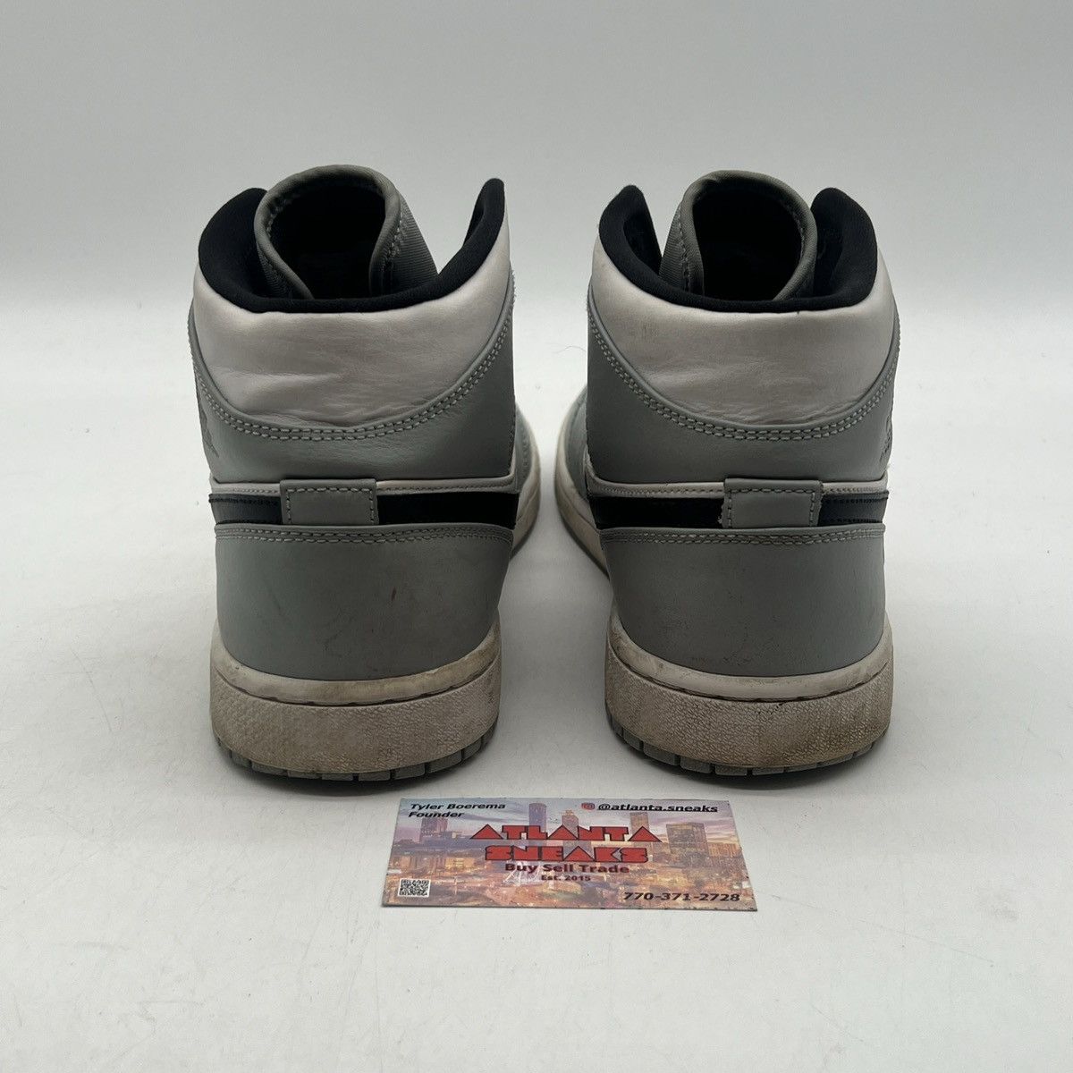 Nike Air Jordan 1 mid smoke grey Size US 11 / EU 44 - 3 Thumbnail