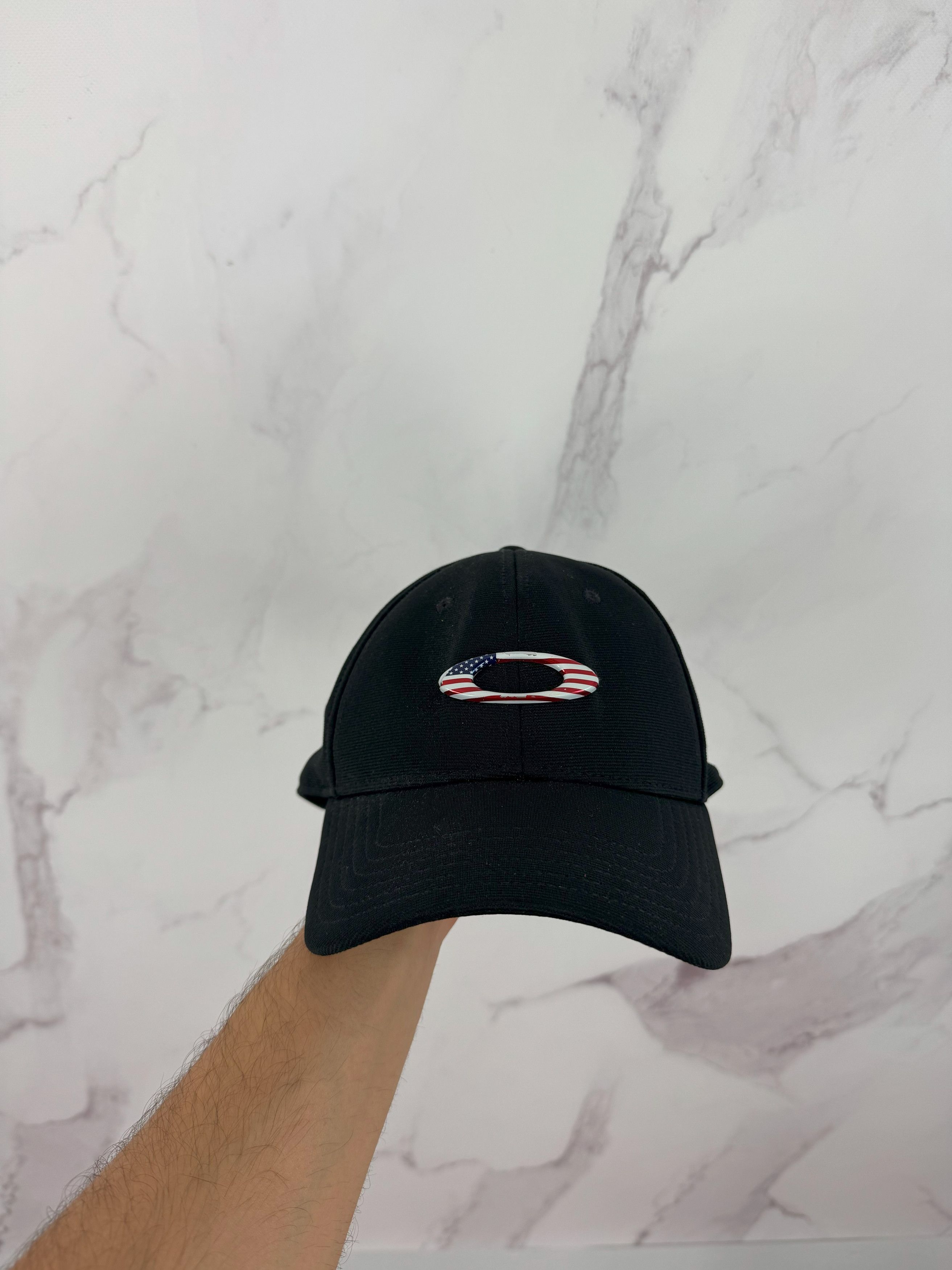 Oakley Oakley USA Flag Logo Cap Metal Emblem Baseball Hat Size ONE SIZE - 2 Thumbnail