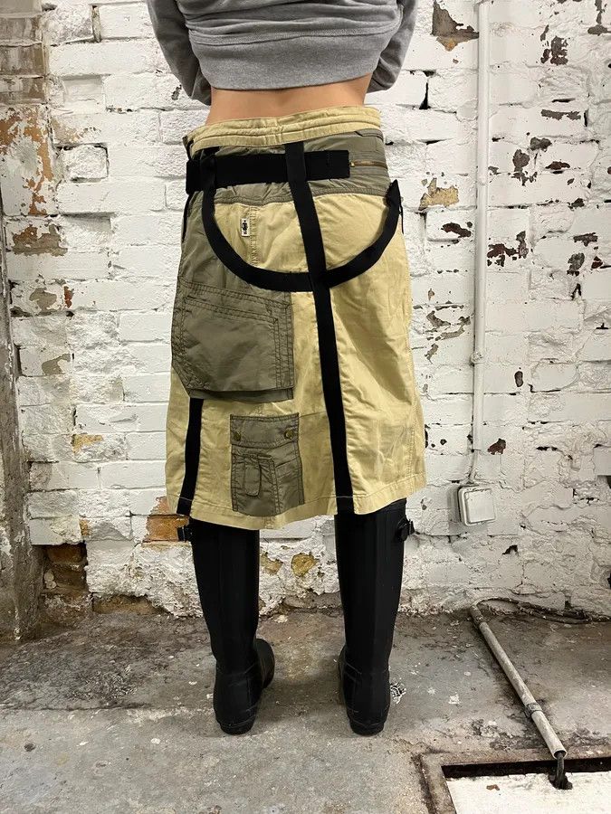 Jean Paul Gaultier AW2003 Jean Paul Gaultier Cargo Bondage Beige Skirt Size 27" / US 4 / IT 40 - 4 Thumbnail