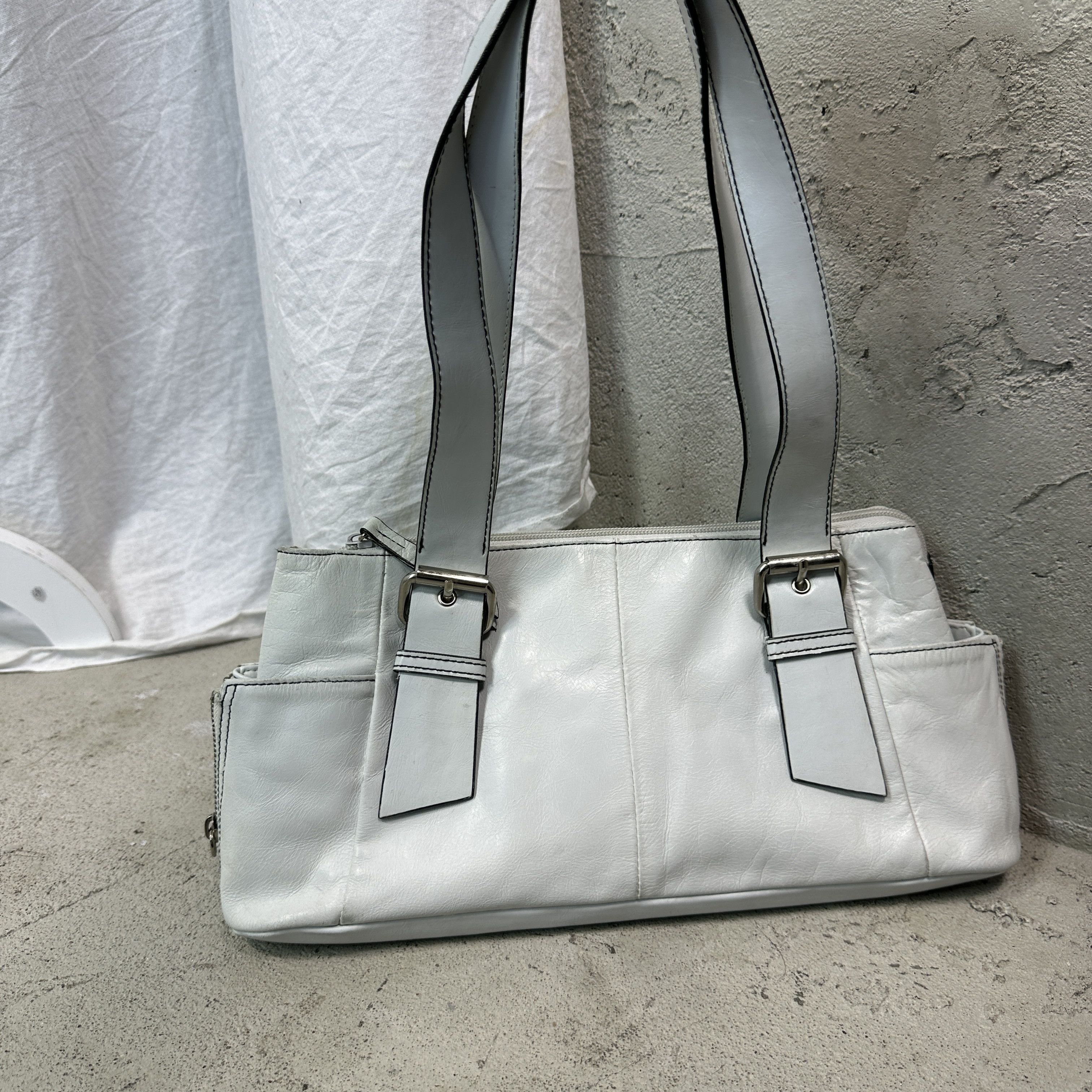 Vintage Vintage Avant Garde Baguette Shouldr Bag Y2K Size ONE SIZE - 3 Thumbnail
