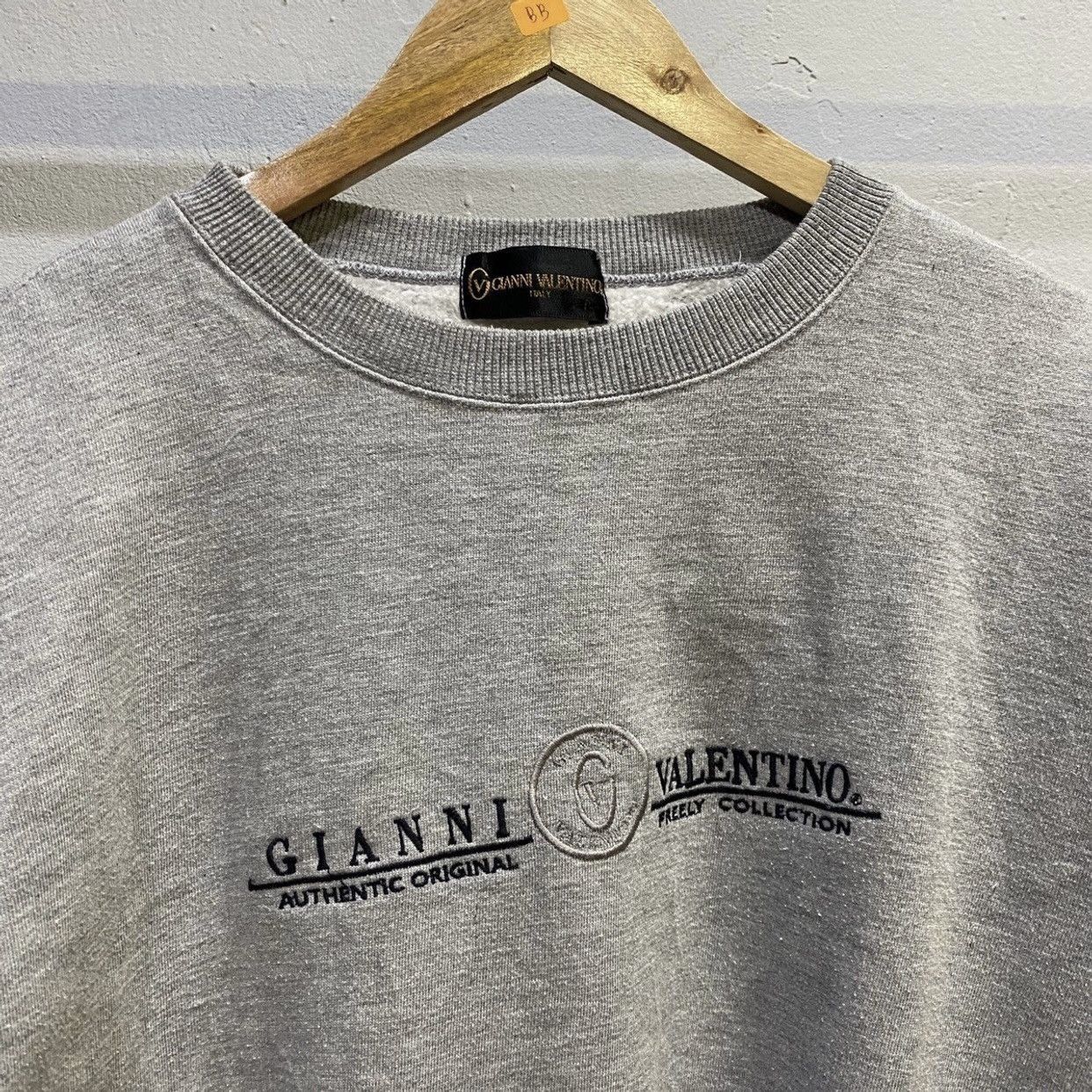 Gianni Valentino × Valentino × Vintage Vintage 90s Designer Gianni Valentino Embroided Sweatshirt Size US L / EU 52-54 / 3 - 3 Thumbnail