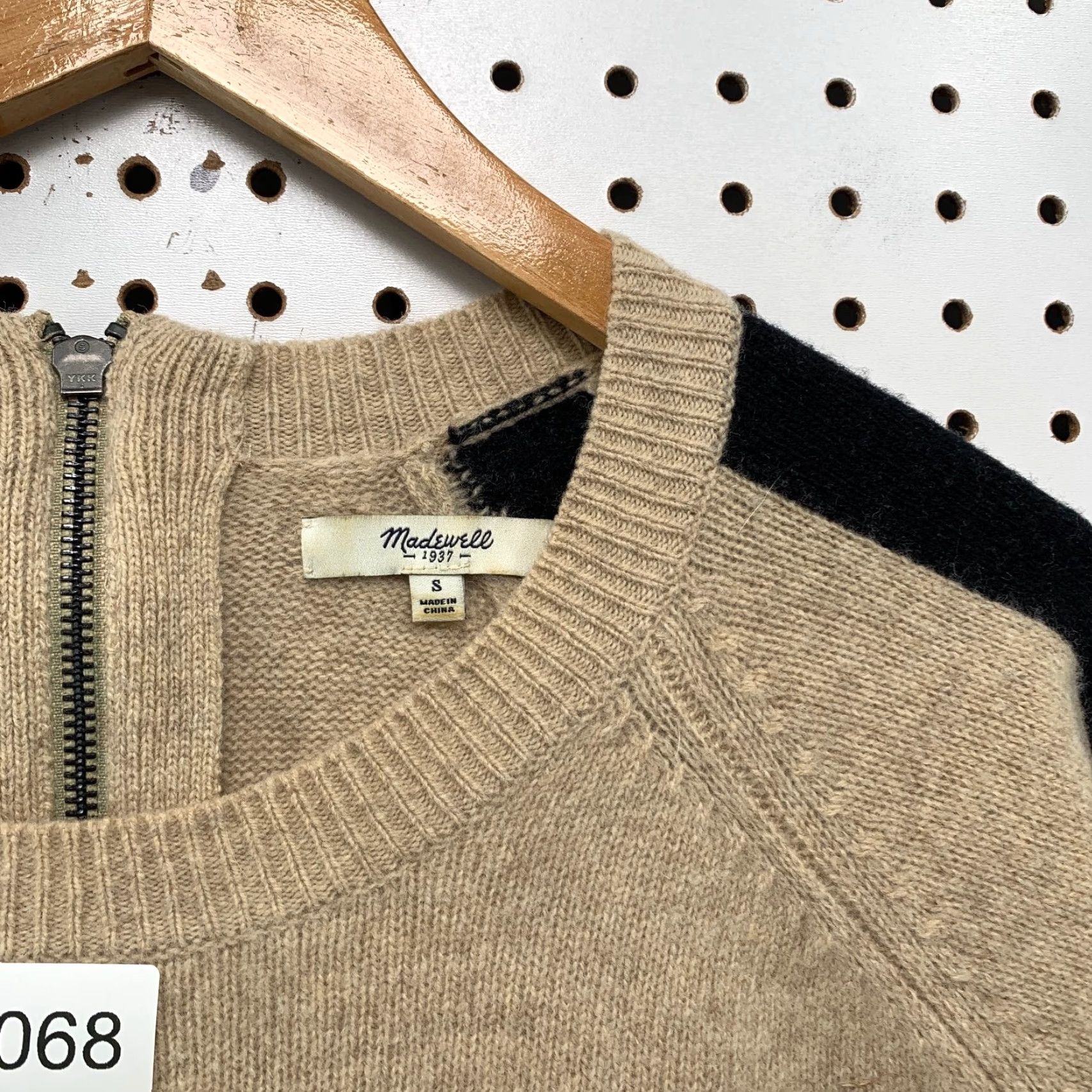 Madewell Madewell Sweater Women’s Small Beige 100% Merino Wool Long Sleeve Crew Neck Pullover Fashion Knit Vintage No 0 Back Zip Work Size S / US 4 / IT 40 - 3 Thumbnail