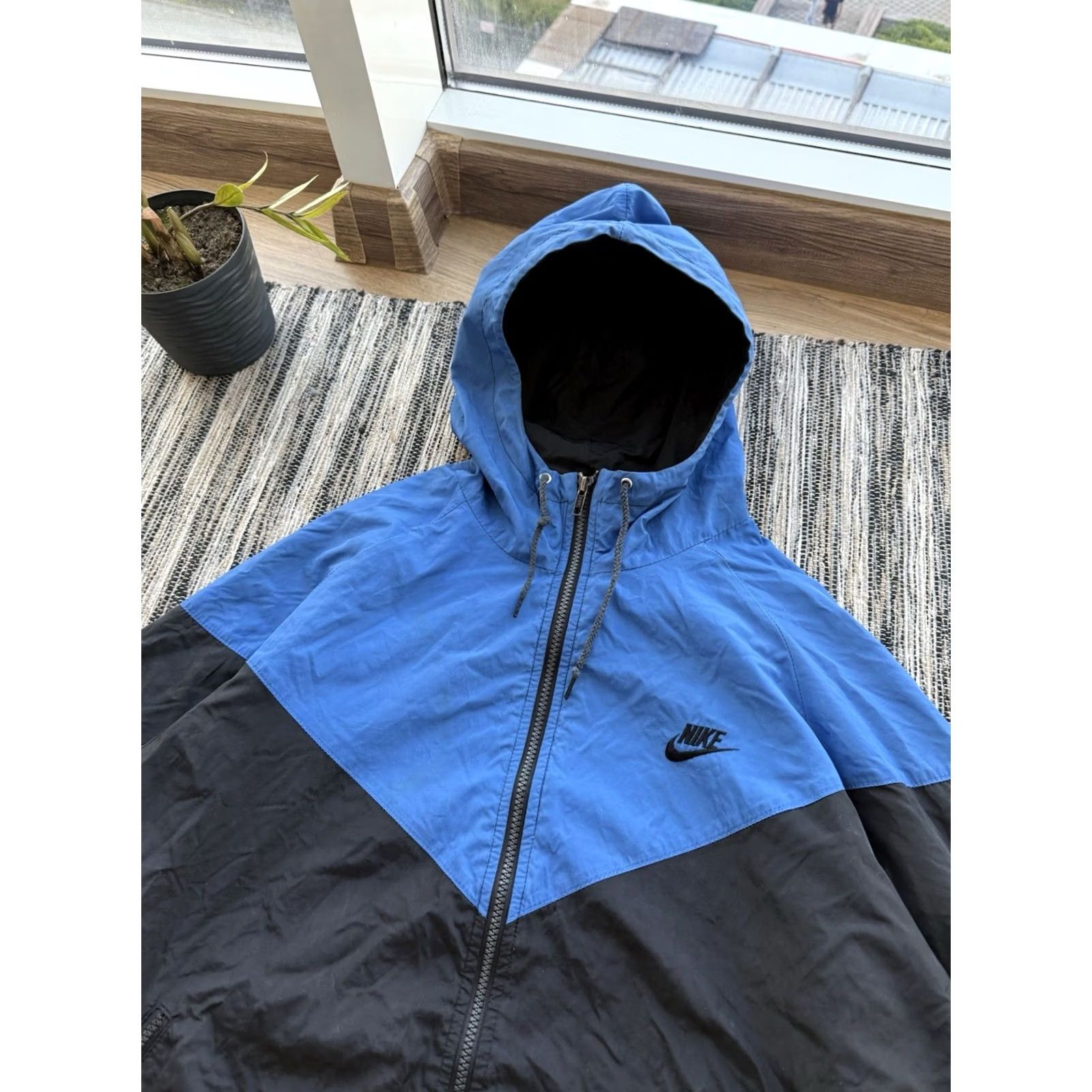 Nike VINTAGE NIKE JACKET 80s Y2K NYLON DISTRESSED FADED BLUE-BLACK Sz L Size US L / EU 52-54 / 3 - 3 Thumbnail