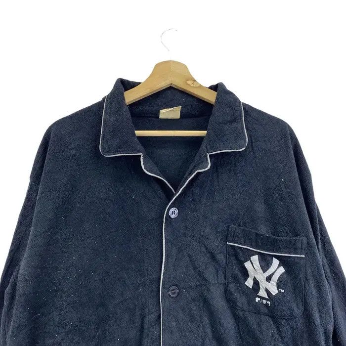 MLB Vtg 90’ NEW YORK YANKEES Baseball Sweater Pyjamas Sweatshirt Size L / US 10 / IT 46 - 2 Thumbnail