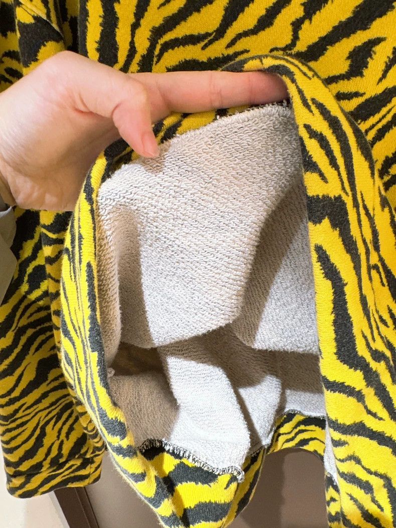 Gucci Gucci Tiger pattern big logo sweatshirt 2504-Nextarrow Size US S / EU 44-46 / 1 - 6 Thumbnail