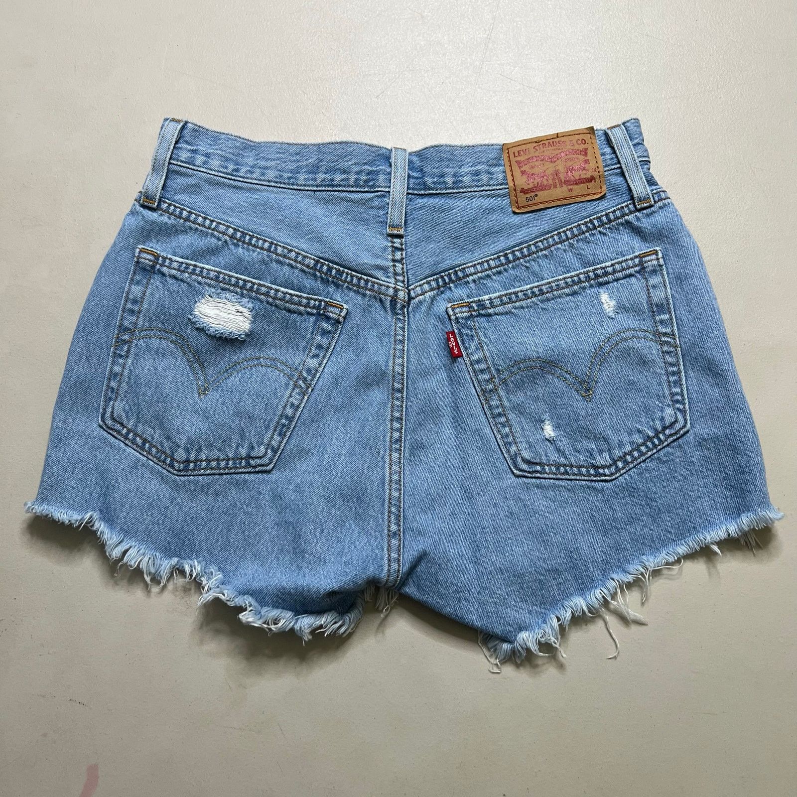 Levi's Levi’s 501 High Rise Distressed Cutoff Denim Shorts W27 Size 27" / US 4 / IT 40 - 2 Thumbnail